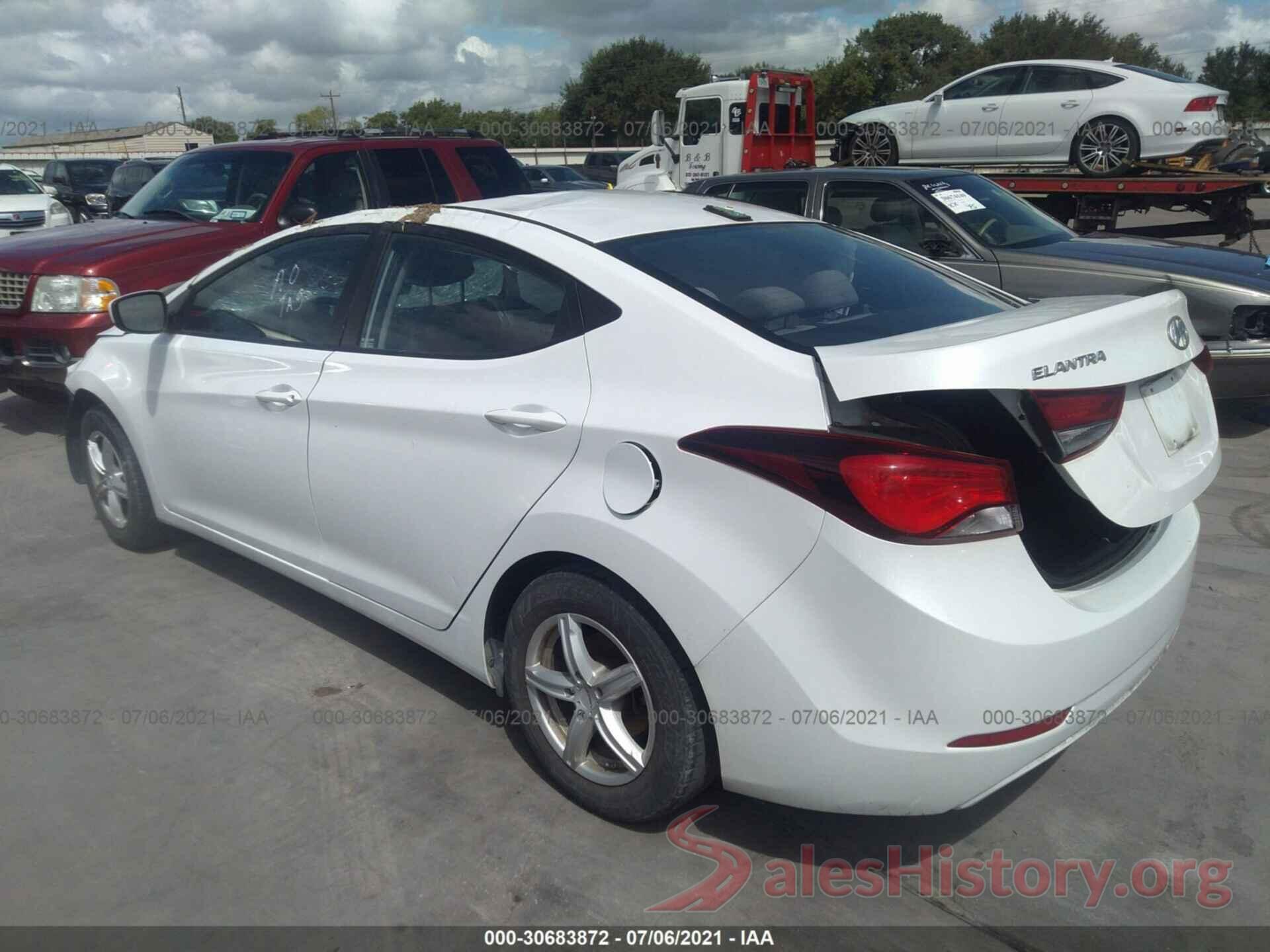 5NPDH4AE9GH736444 2016 HYUNDAI ELANTRA