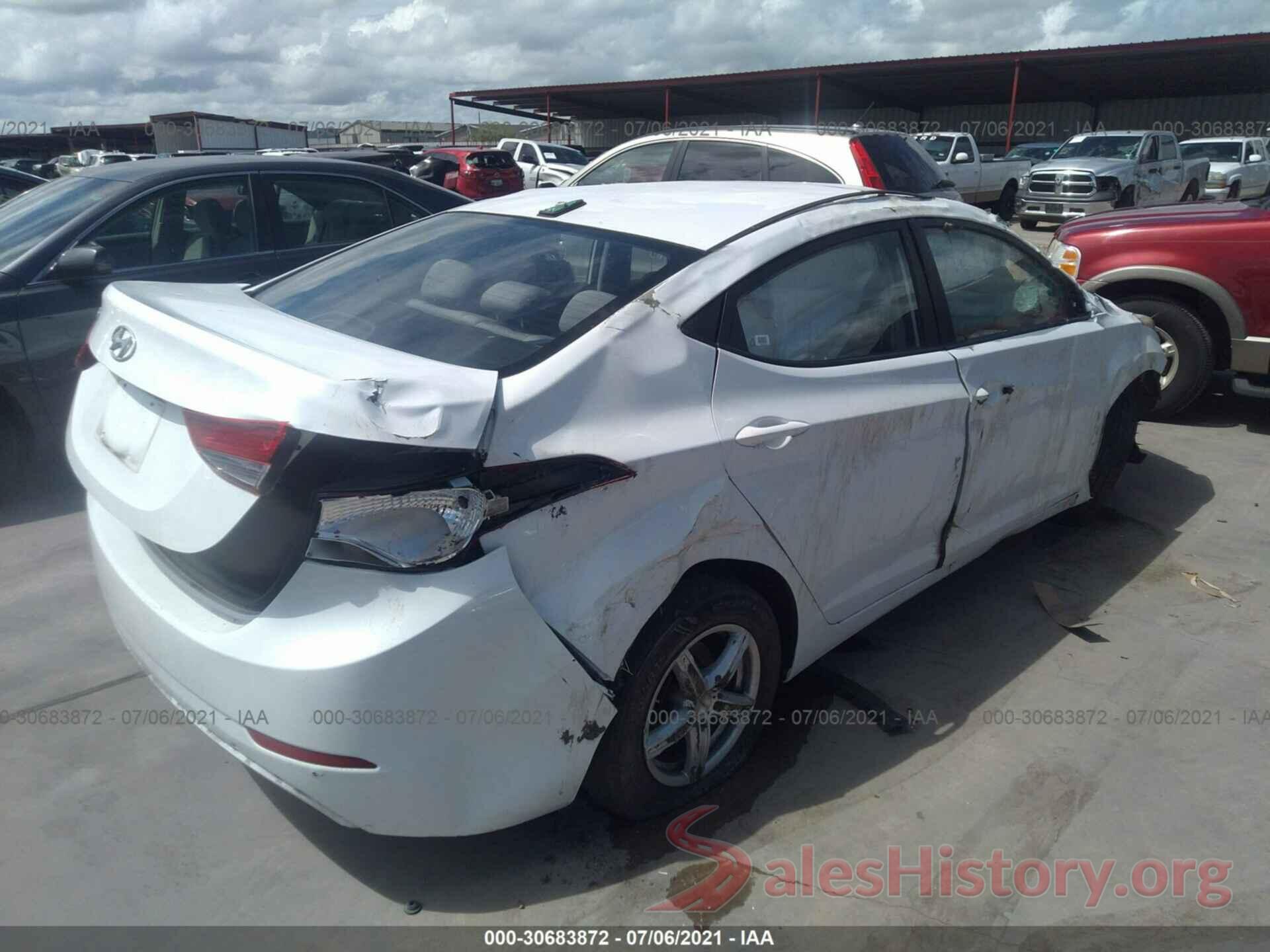 5NPDH4AE9GH736444 2016 HYUNDAI ELANTRA