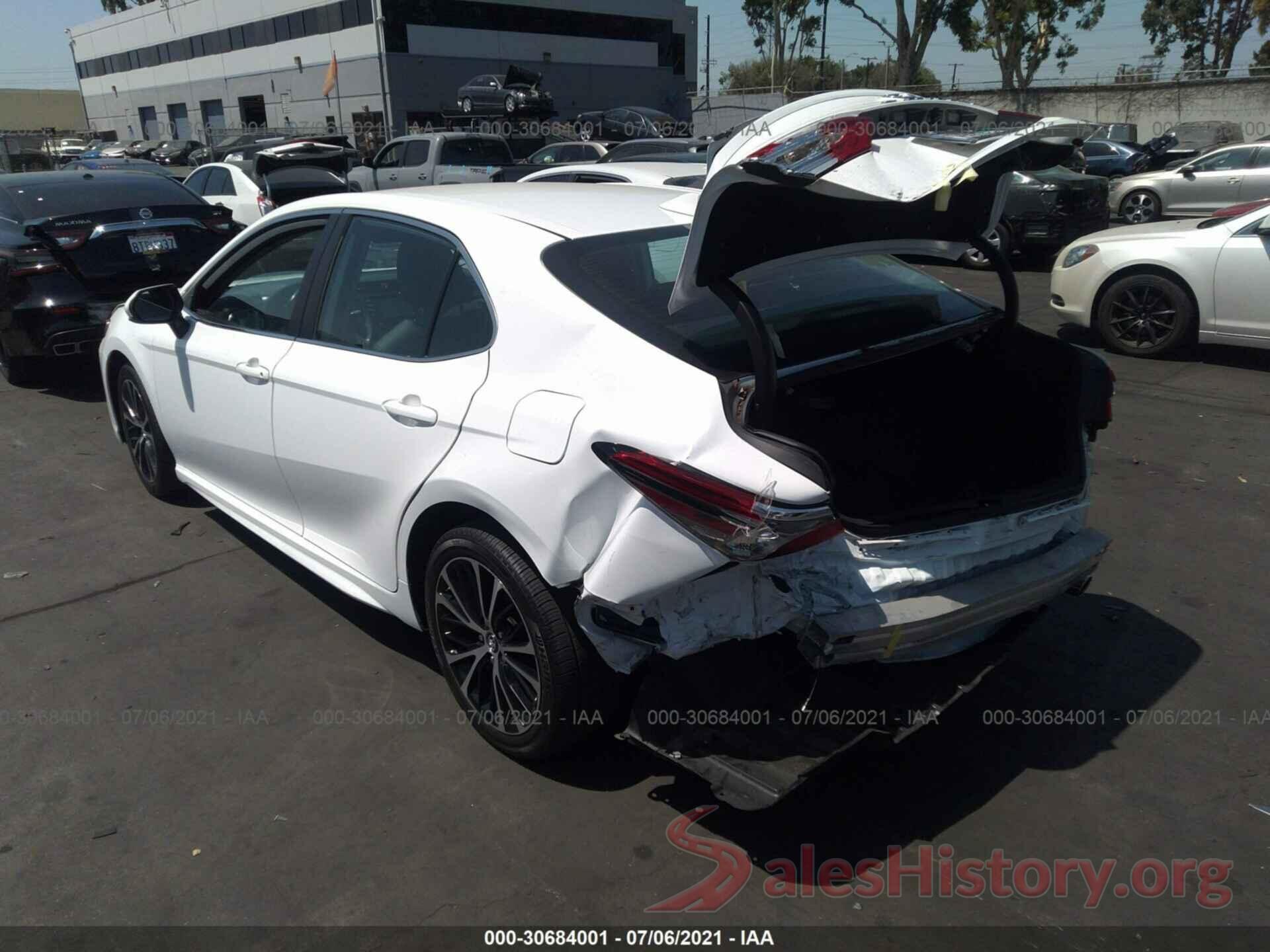 4T1B11HK8KU228448 2019 TOYOTA CAMRY