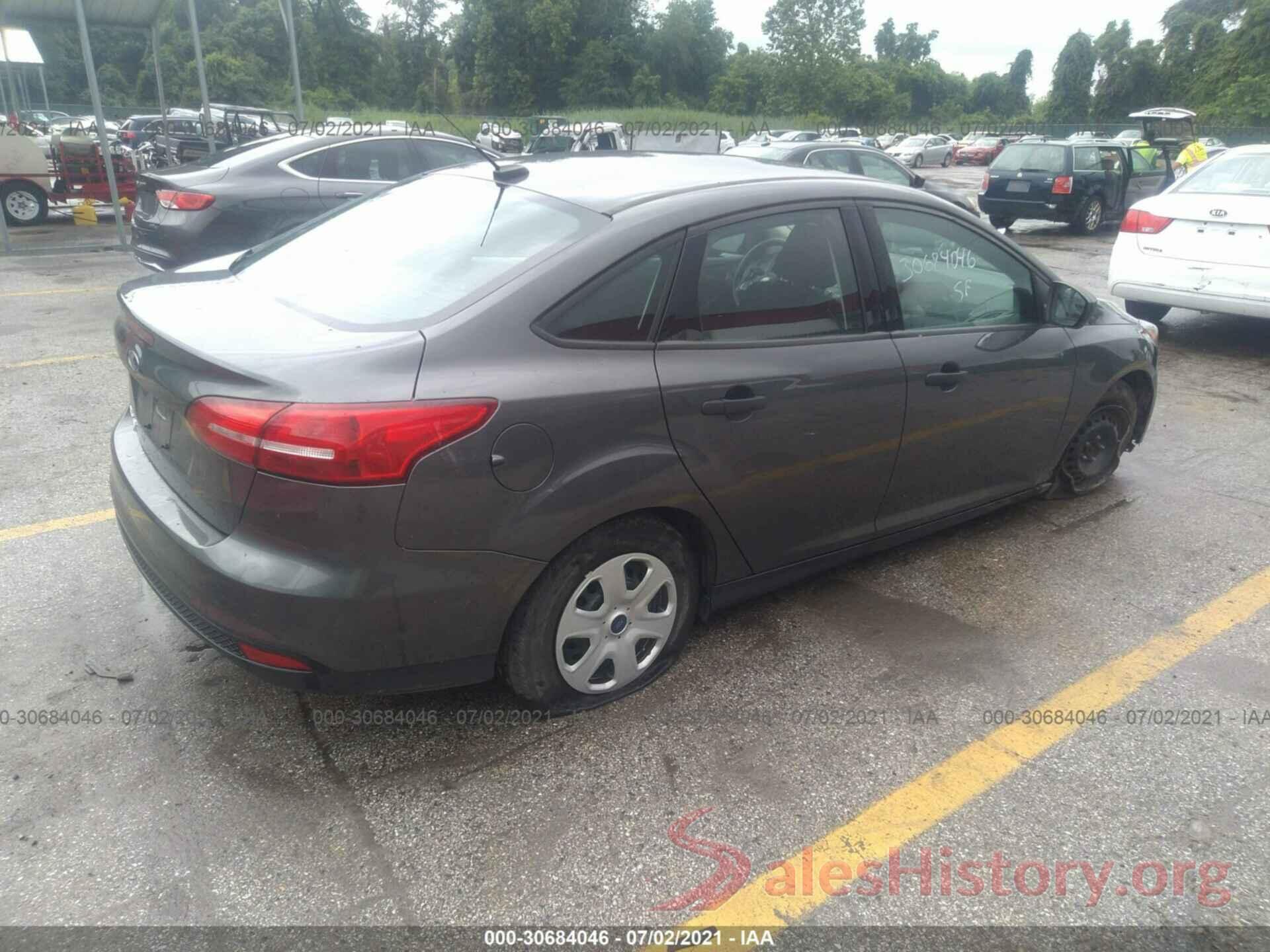 1FADP3E25JL266452 2018 FORD FOCUS