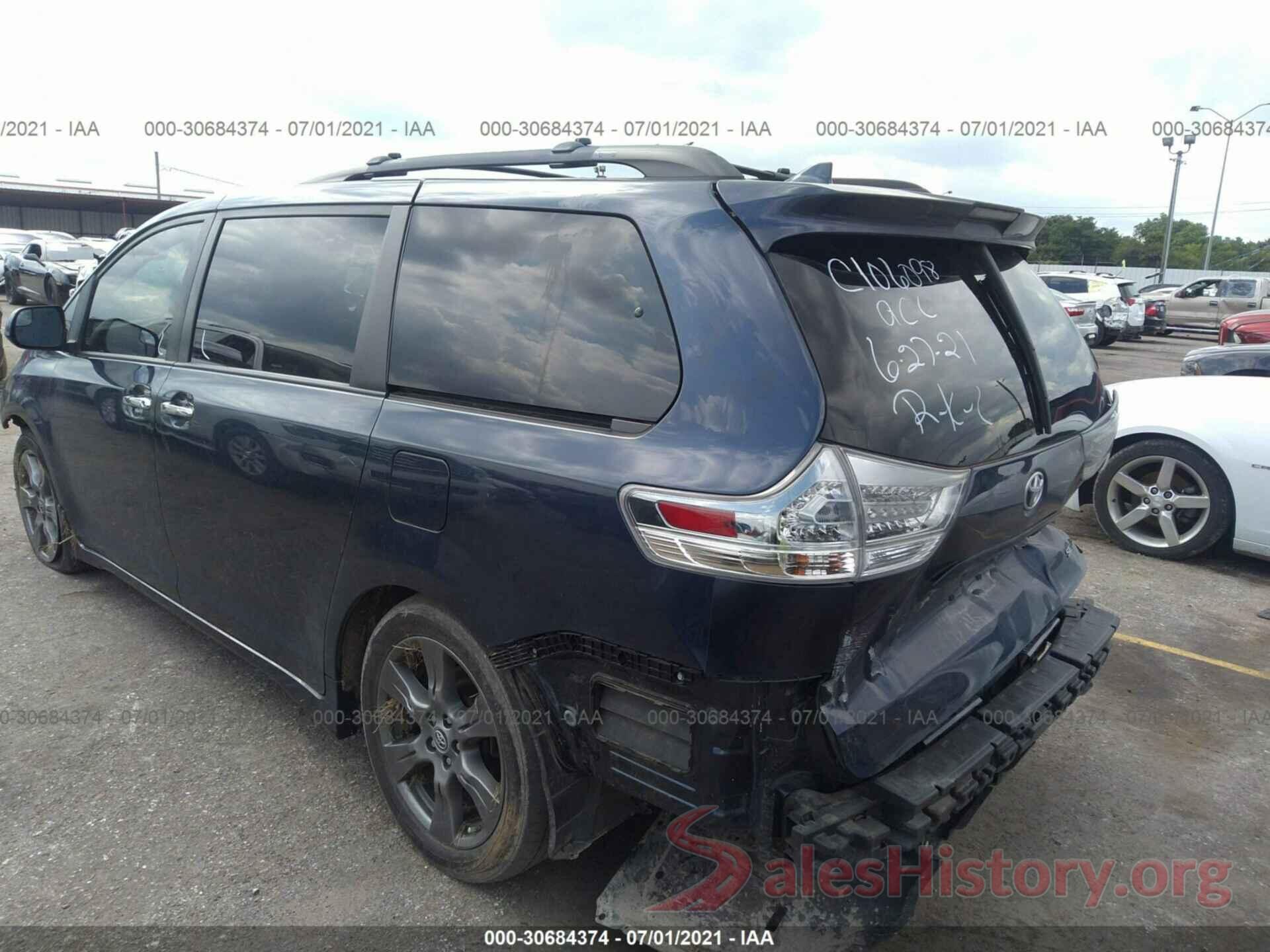 5TDXZ3DC2KS966991 2019 TOYOTA SIENNA