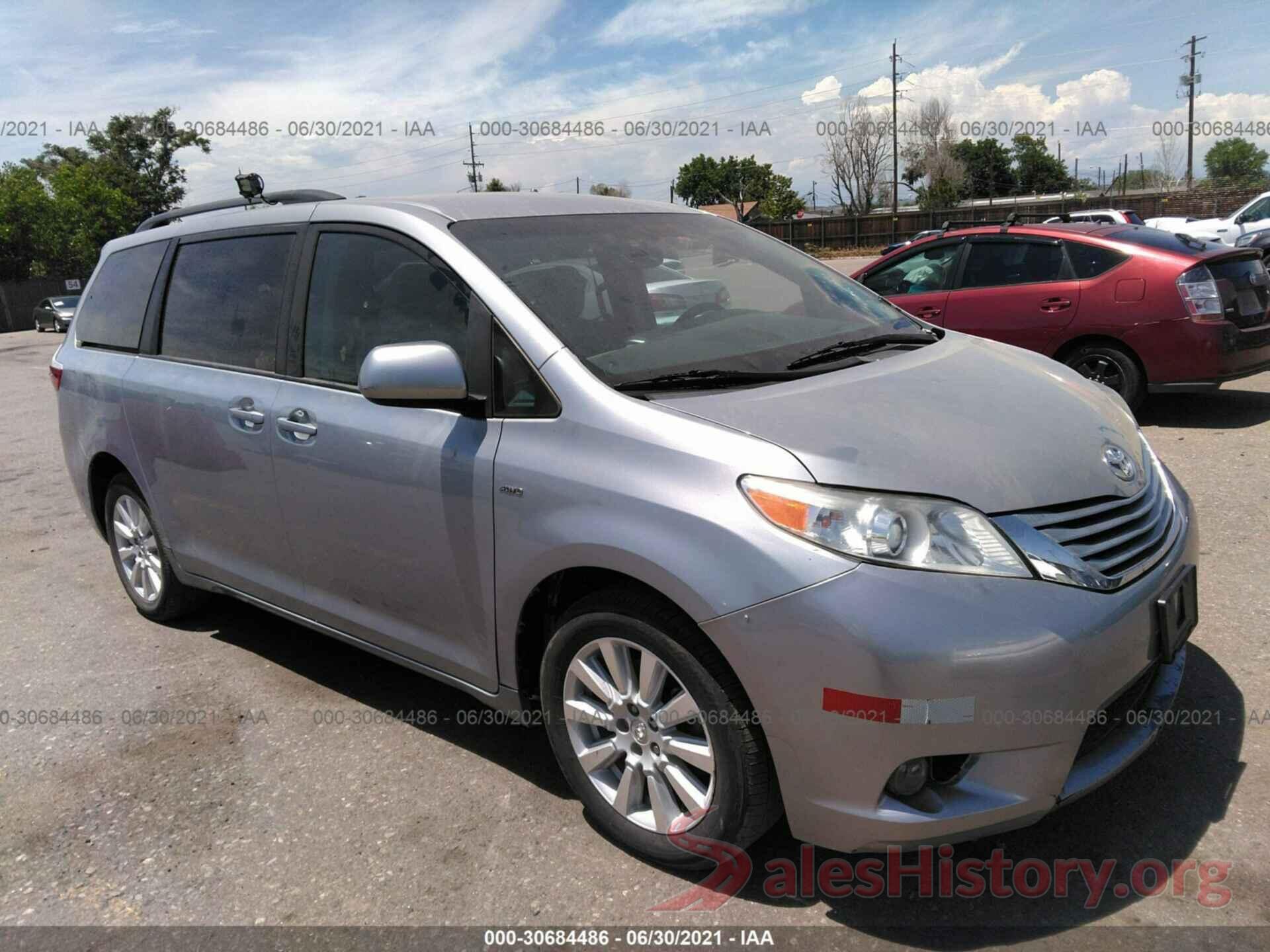 5TDJZ3DC1HS185412 2017 TOYOTA SIENNA