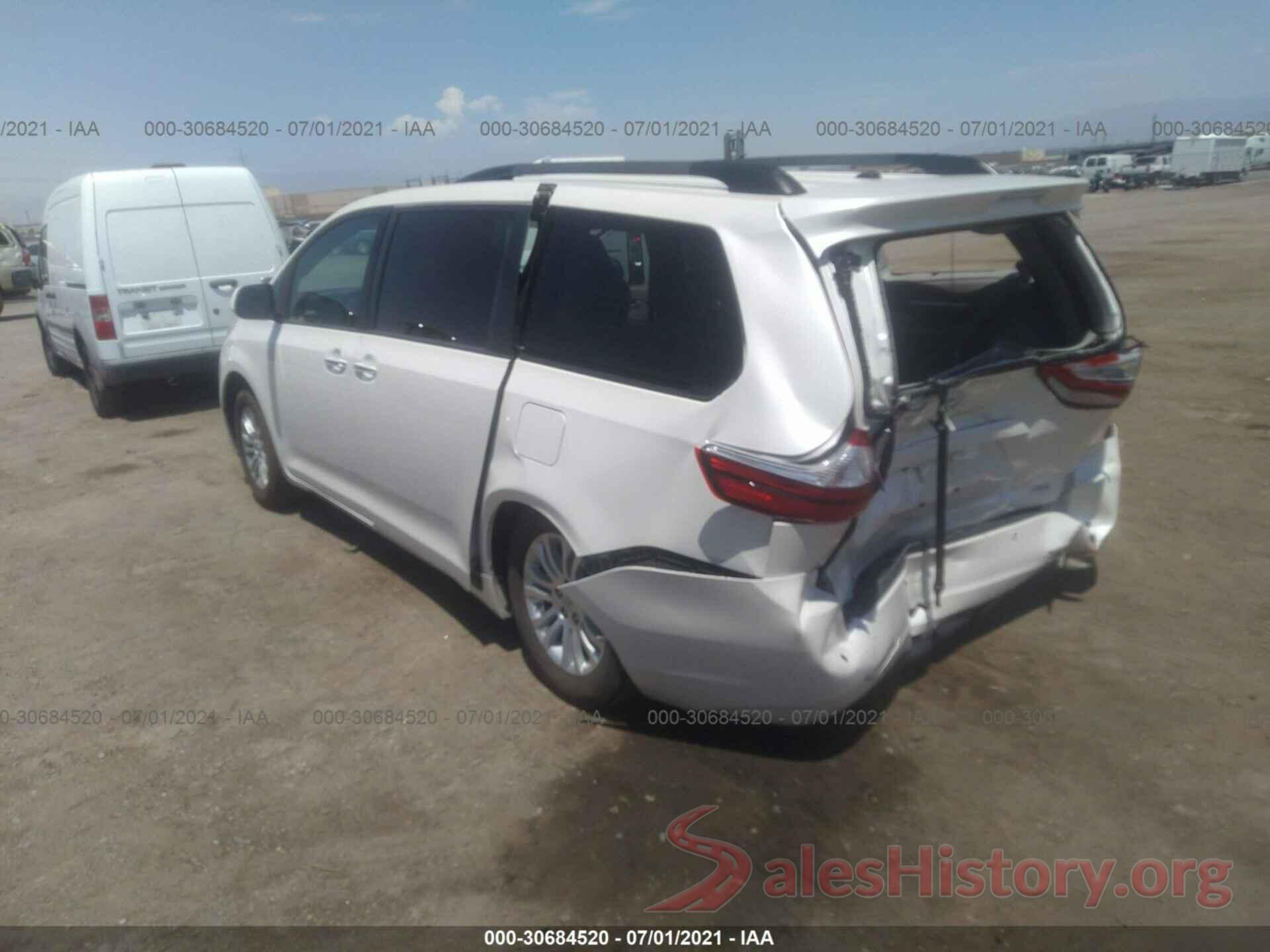 5TDYZ3DC2HS838165 2017 TOYOTA SIENNA