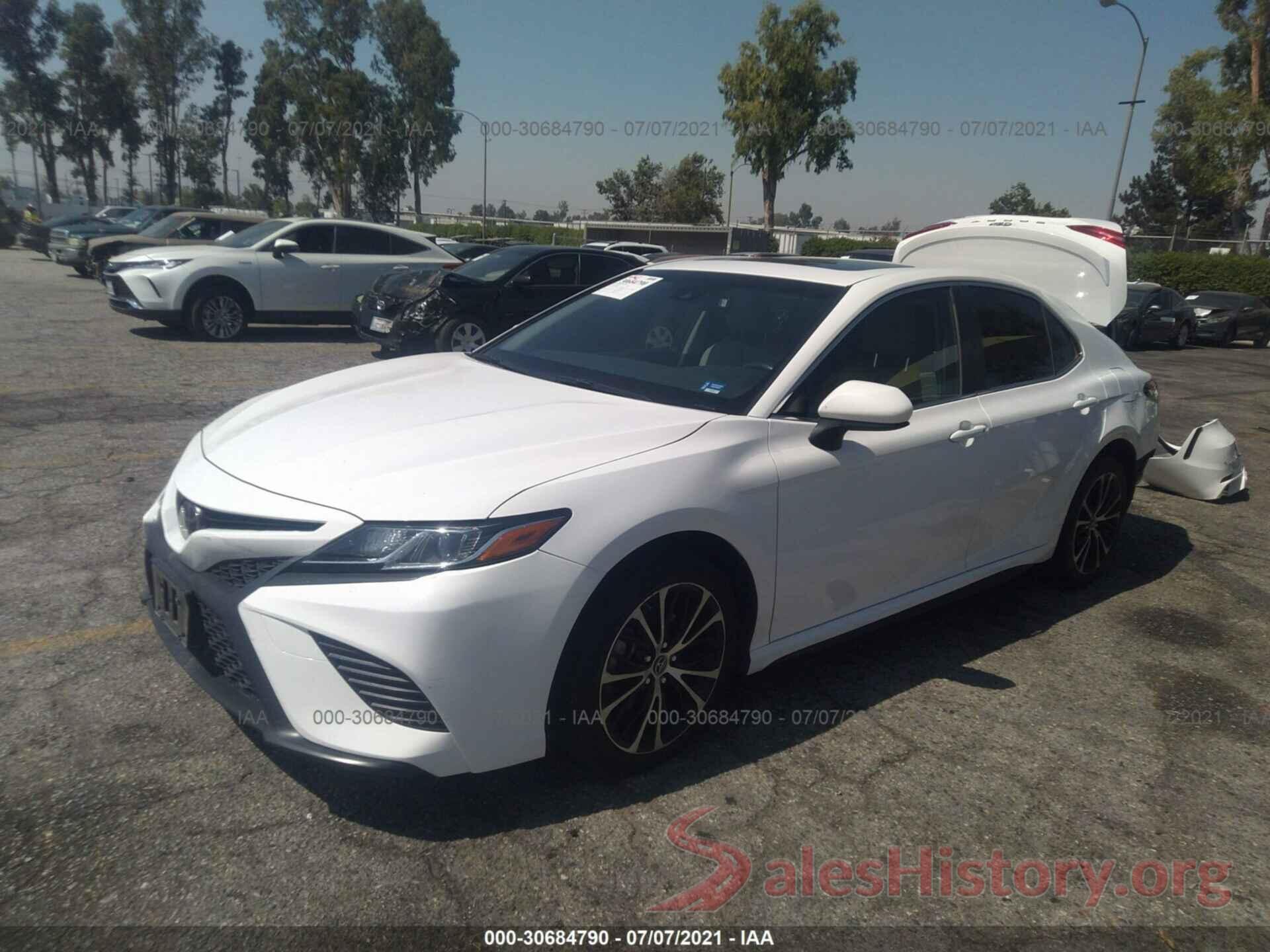 JTNB11HK3J3069147 2018 TOYOTA CAMRY