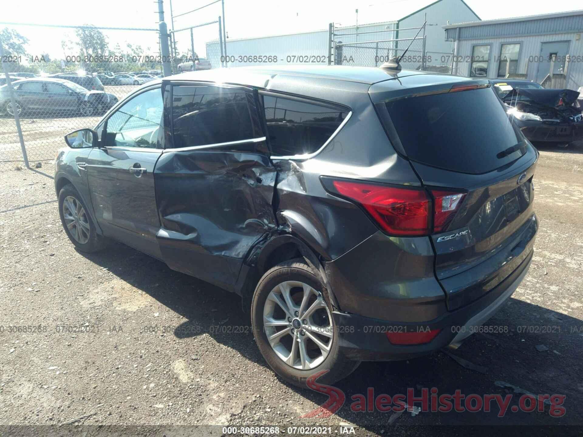 1FMCU9GD7KUC23416 2019 FORD ESCAPE