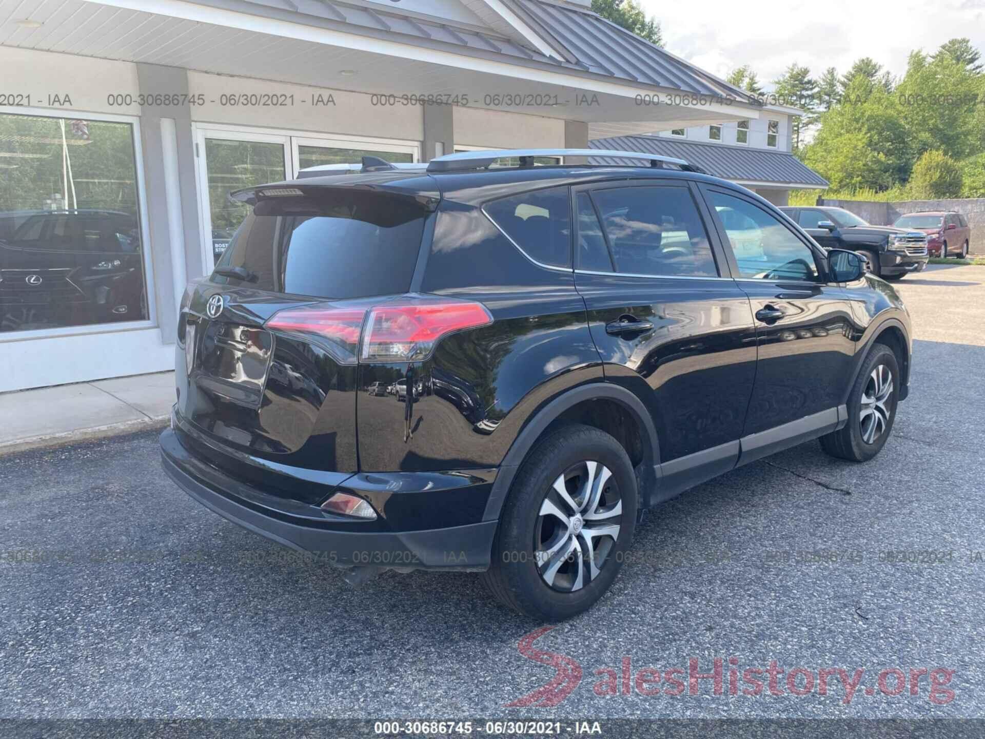 2T3ZFREV2JW495894 2018 TOYOTA RAV4