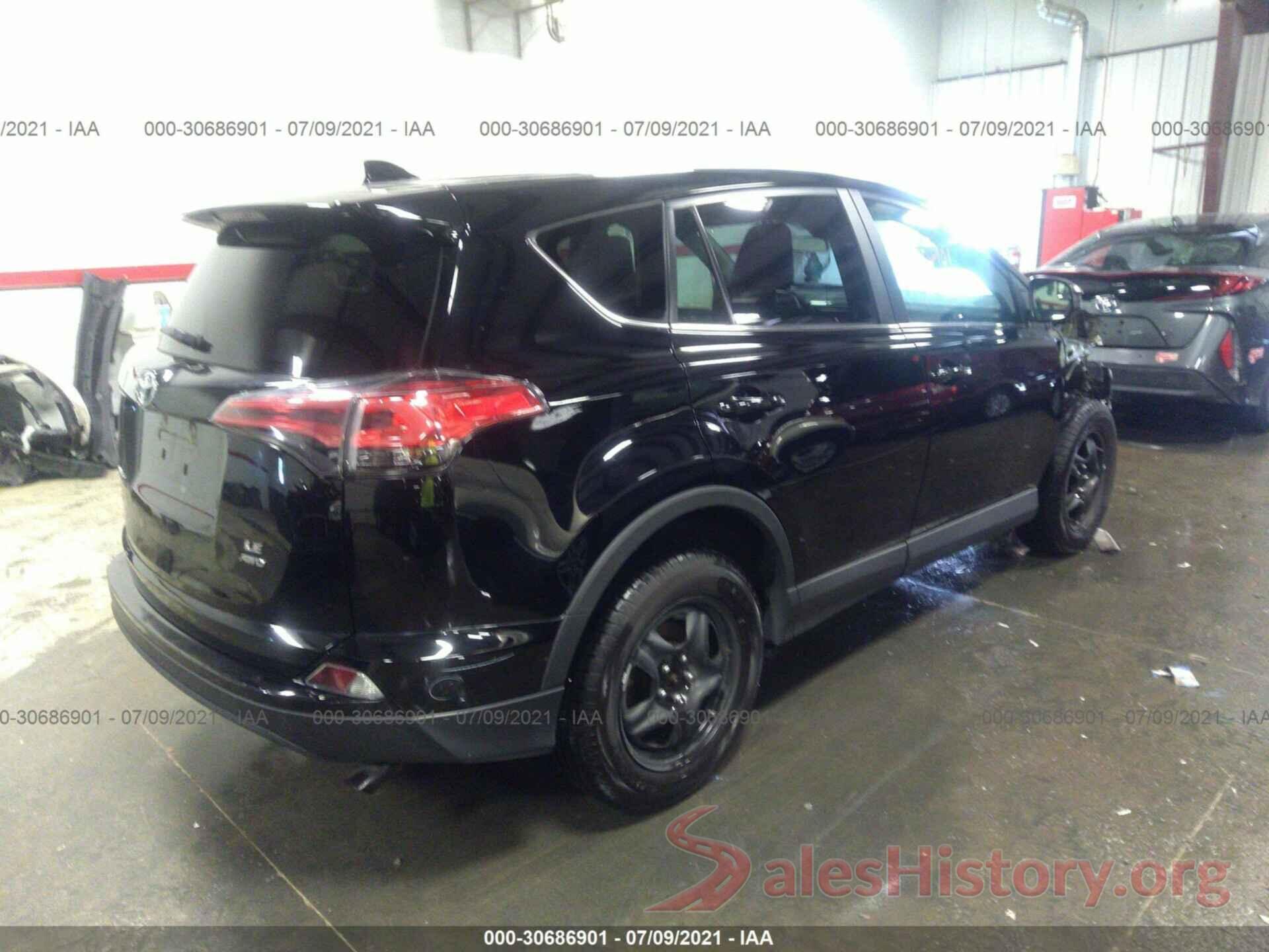 2T3BFREV6JW779448 2018 TOYOTA RAV4