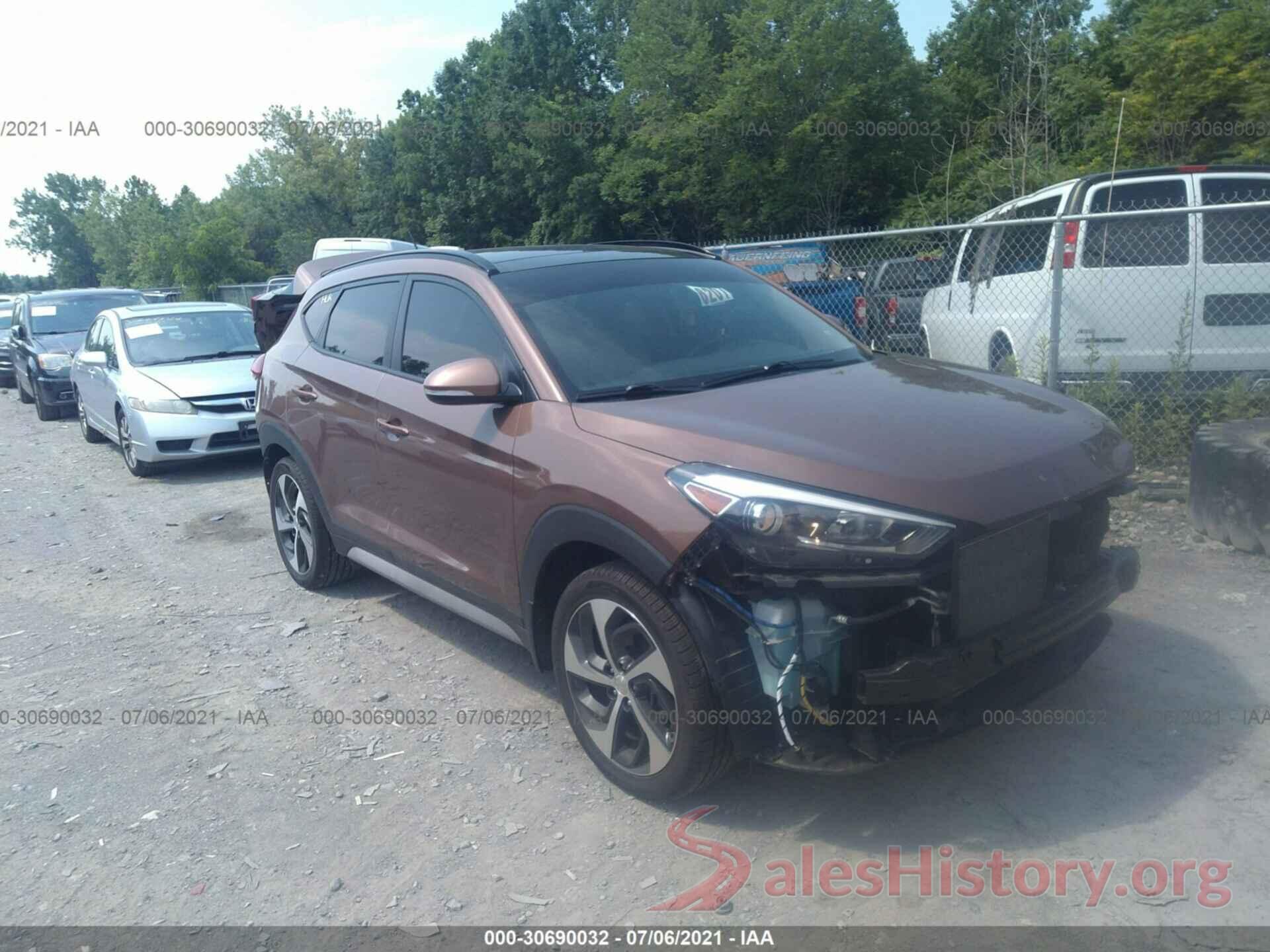 KM8J3CA23HU554484 2017 HYUNDAI TUCSON