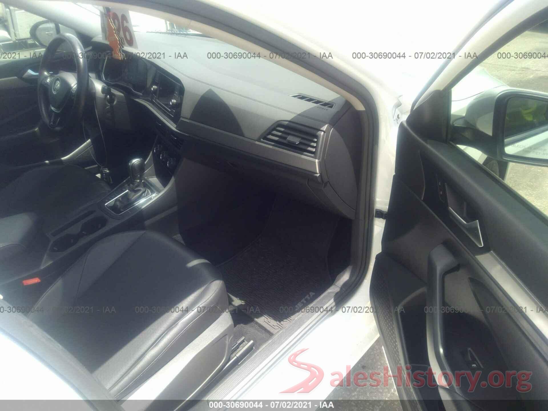 3VWC57BU8KM103896 2019 VOLKSWAGEN JETTA