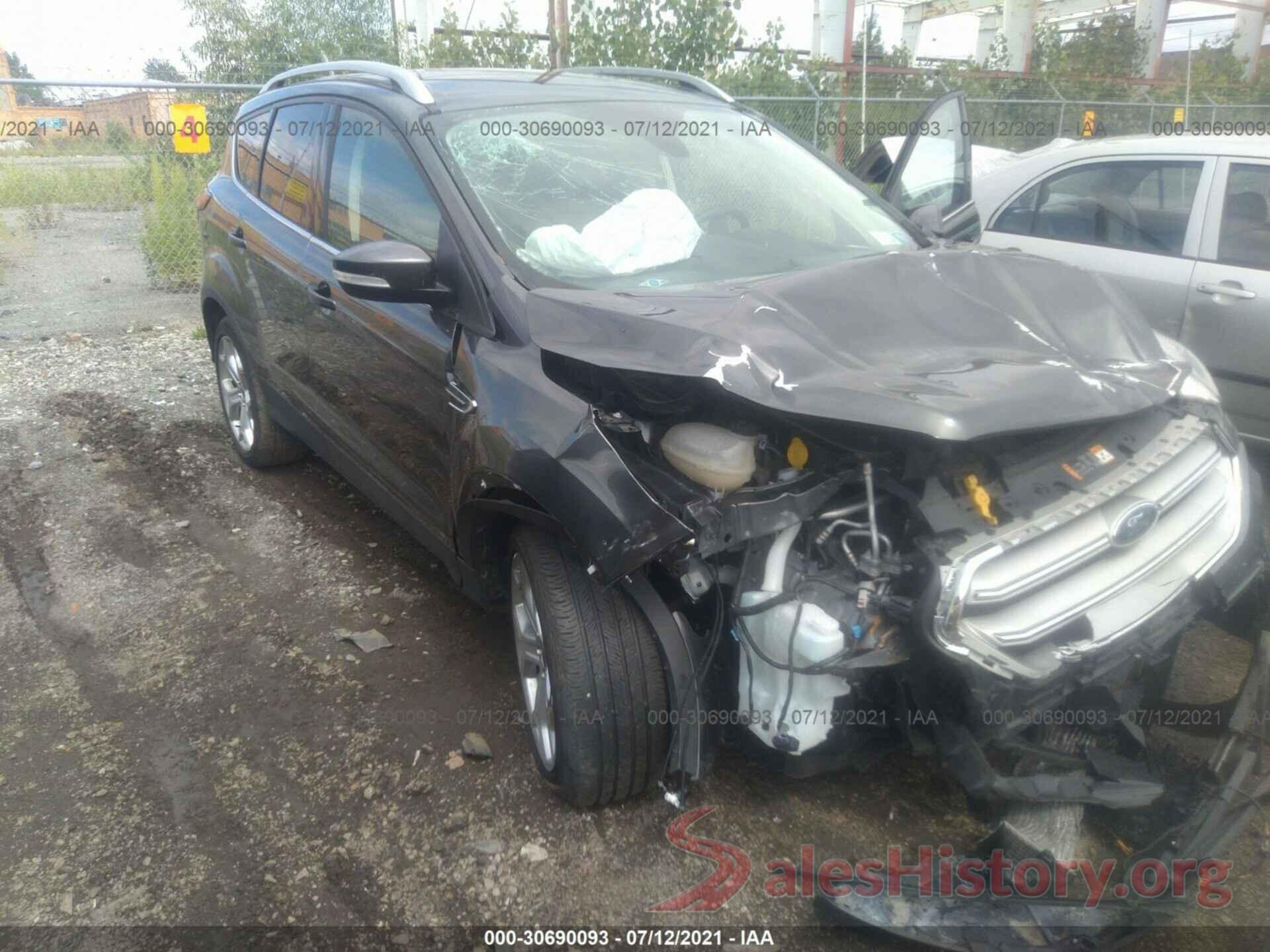 1FMCU9J90KUA76134 2019 FORD ESCAPE