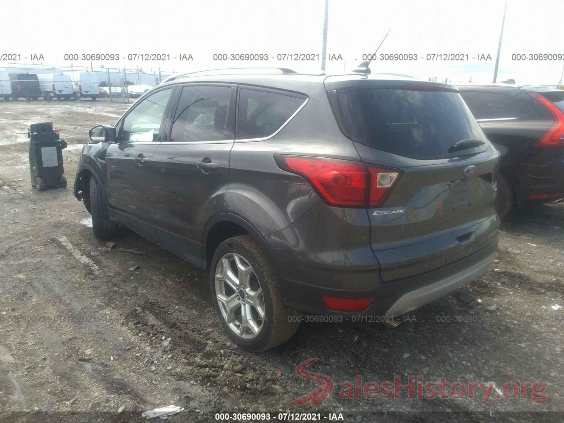 1FMCU9J90KUA76134 2019 FORD ESCAPE