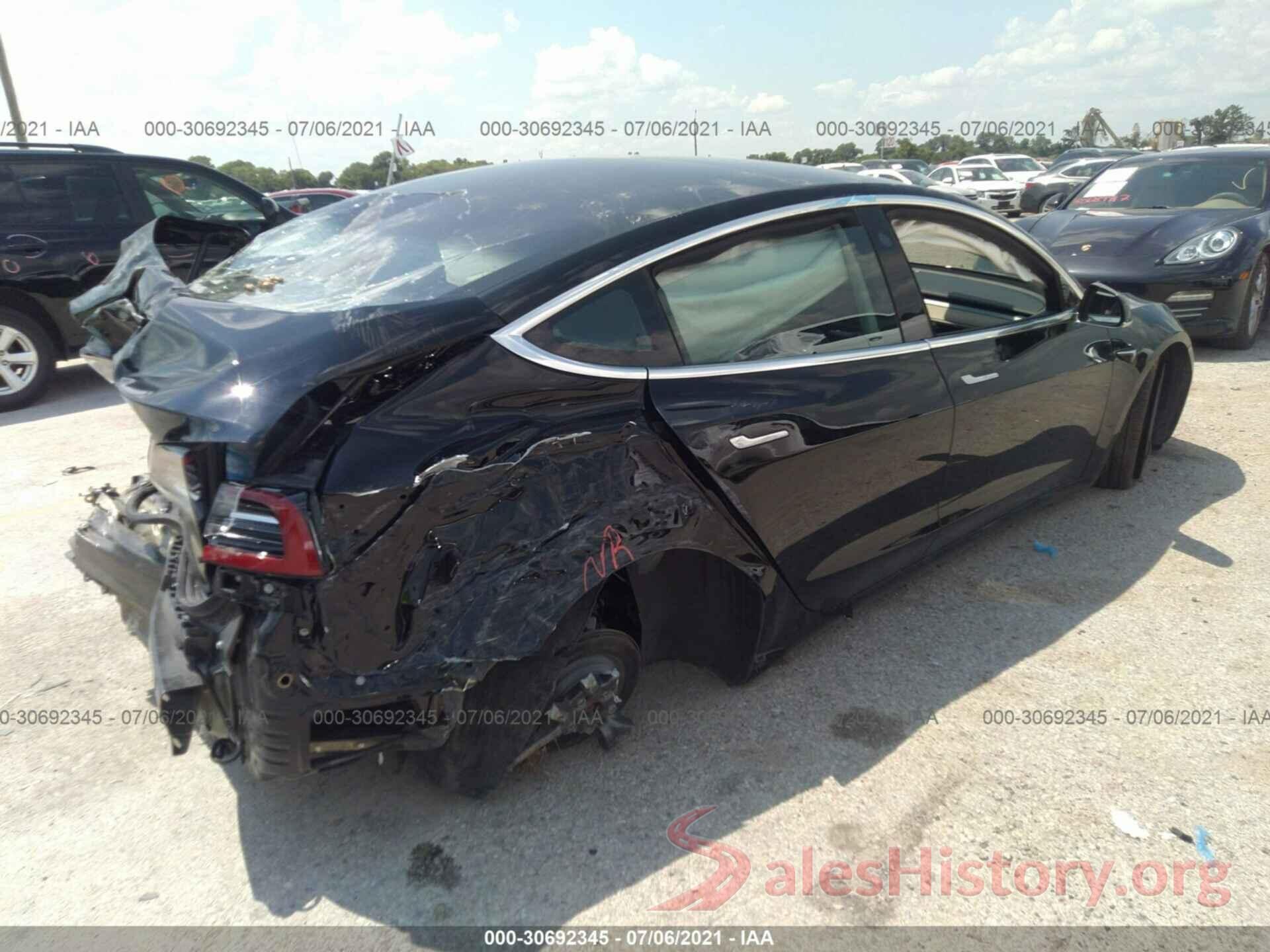 5YJ3E1EA5JF171559 2018 TESLA MODEL 3