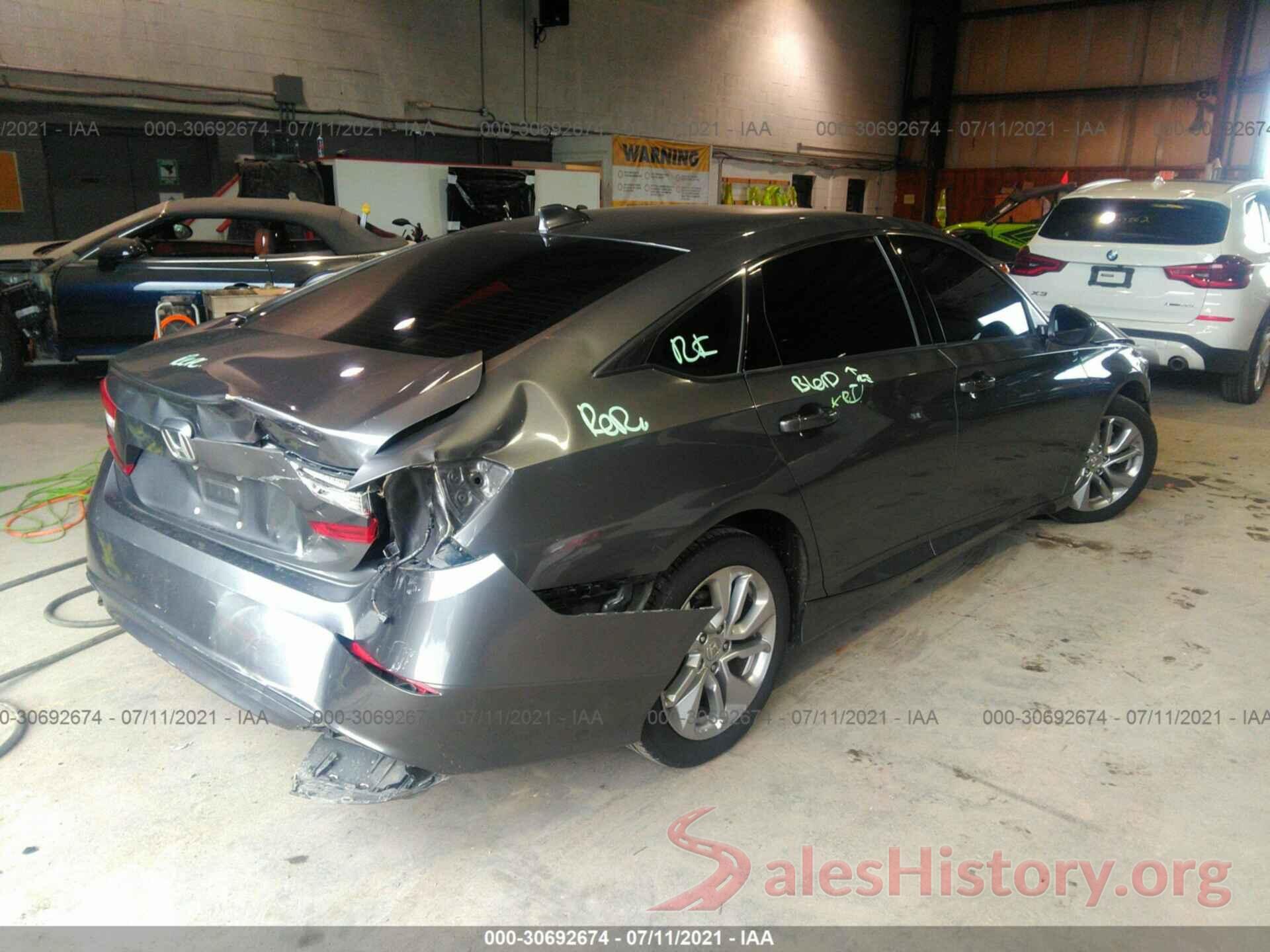 1HGCV1F16JA075996 2018 HONDA ACCORD SEDAN