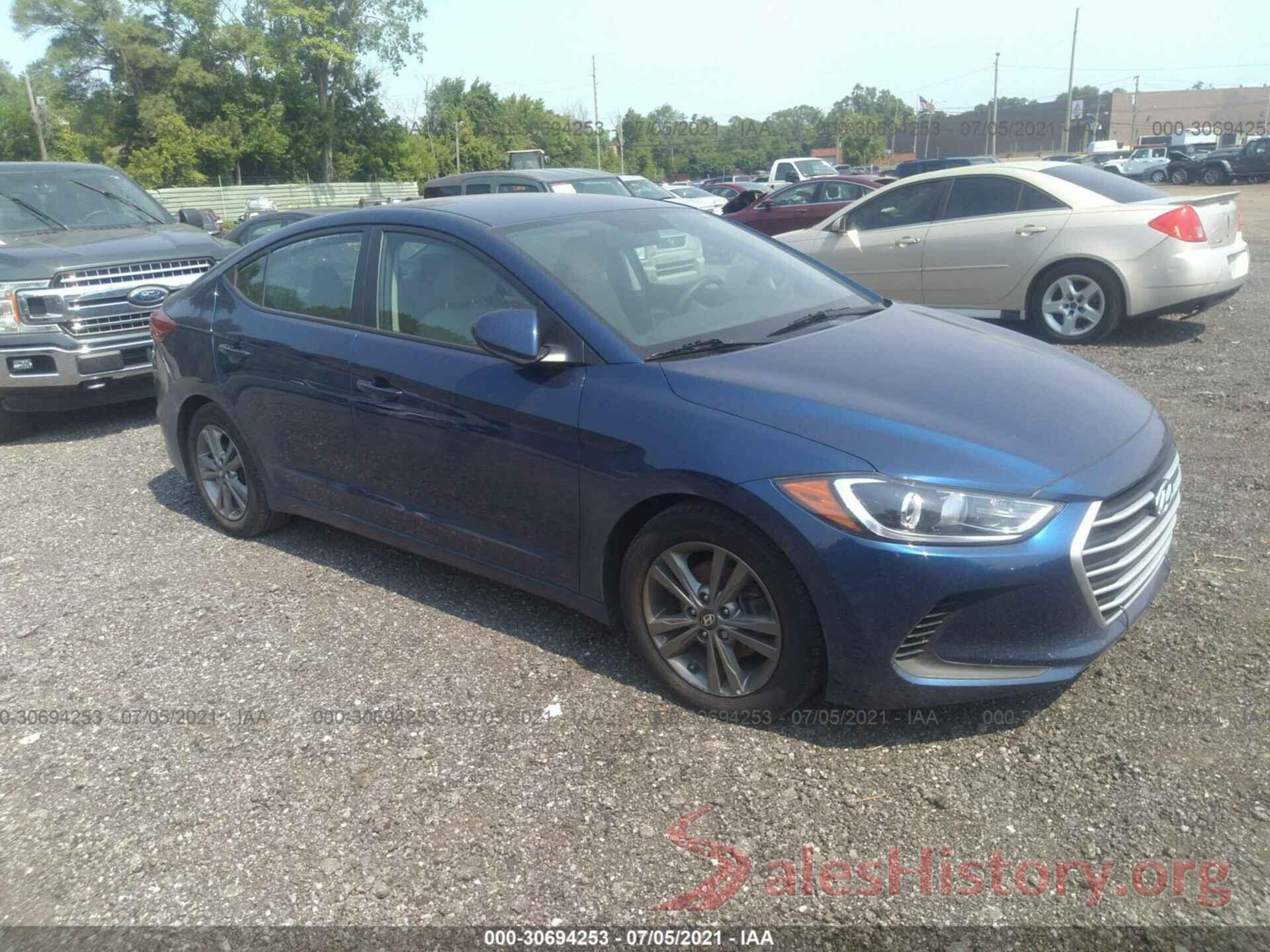 5NPD84LF0JH258492 2018 HYUNDAI ELANTRA