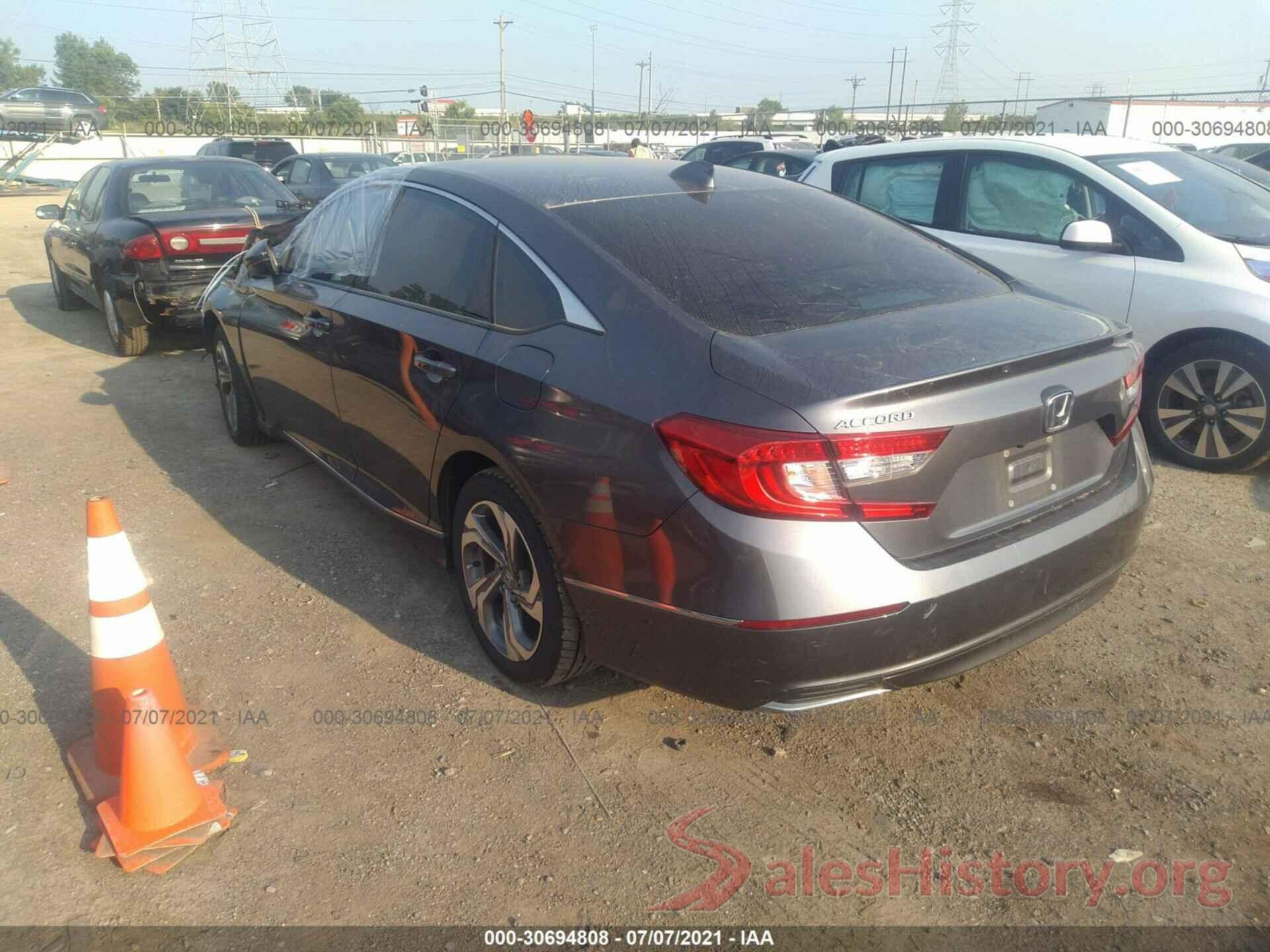 1HGCV1F52JA131919 2018 HONDA ACCORD SEDAN