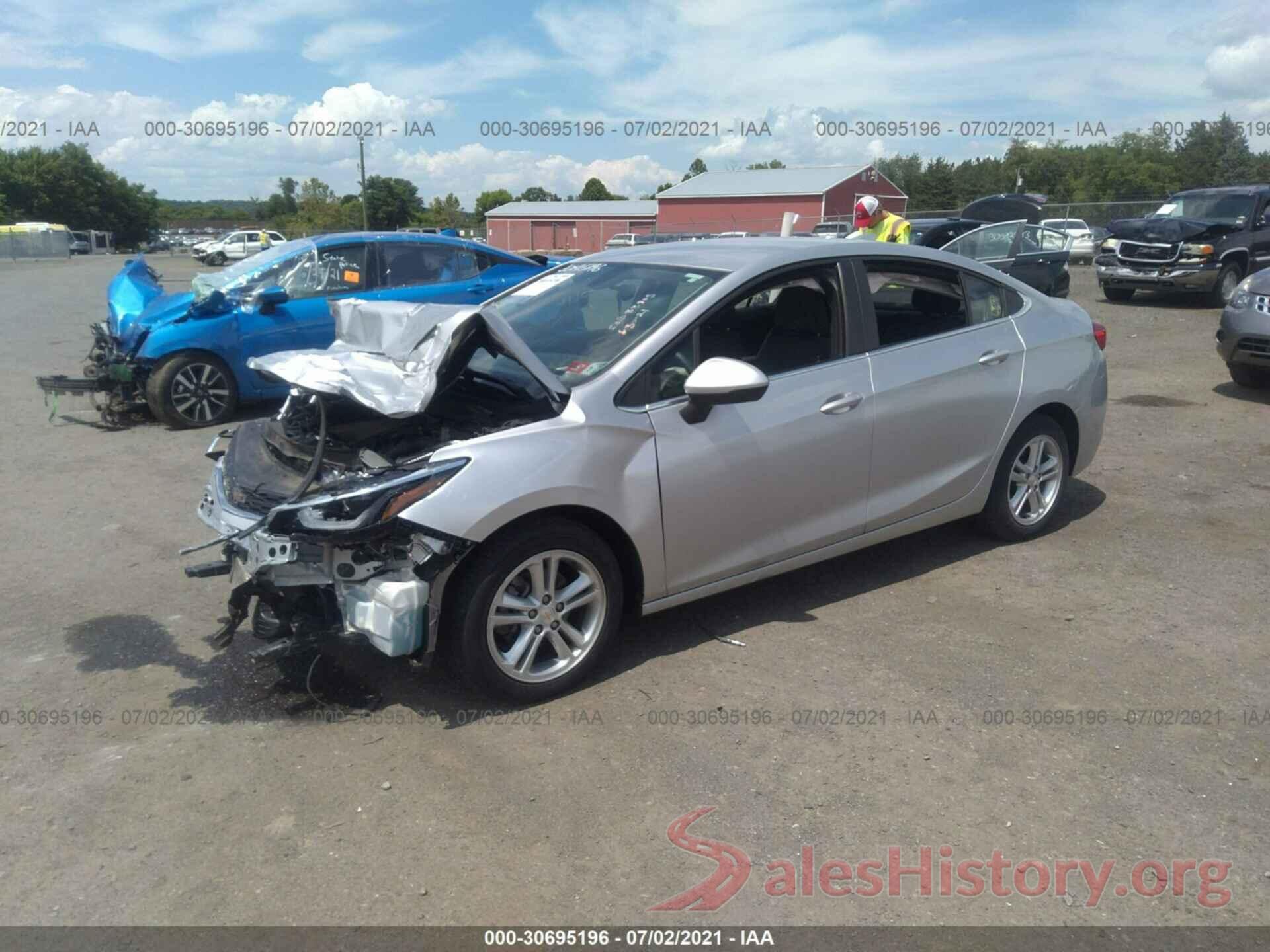 1G1BE5SM9J7119562 2018 CHEVROLET CRUZE