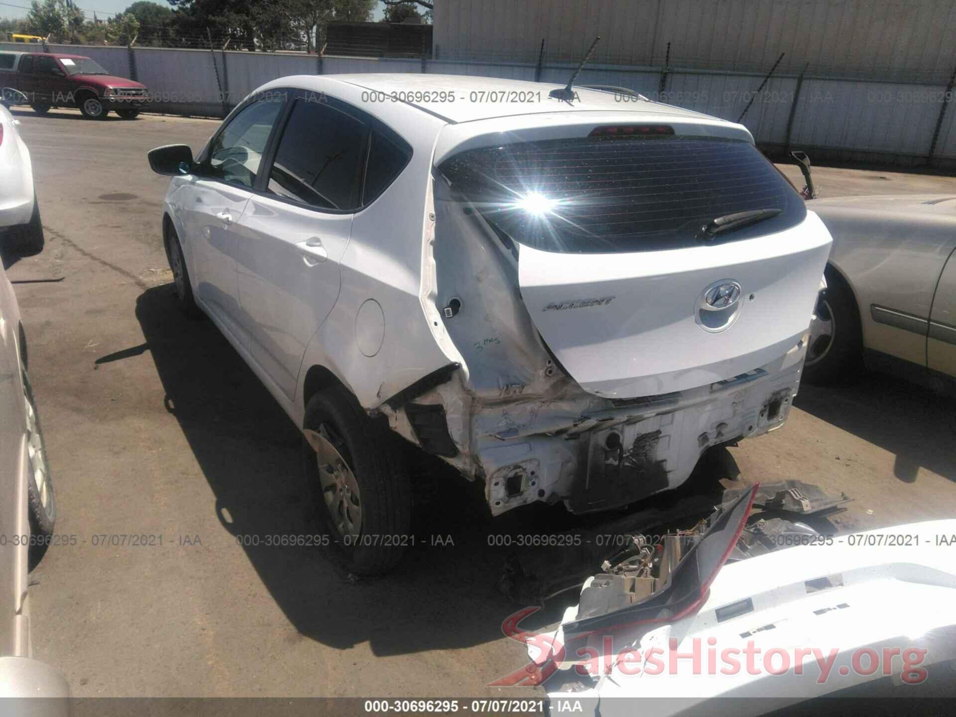 KMHCT5AE5HU344614 2017 HYUNDAI ACCENT