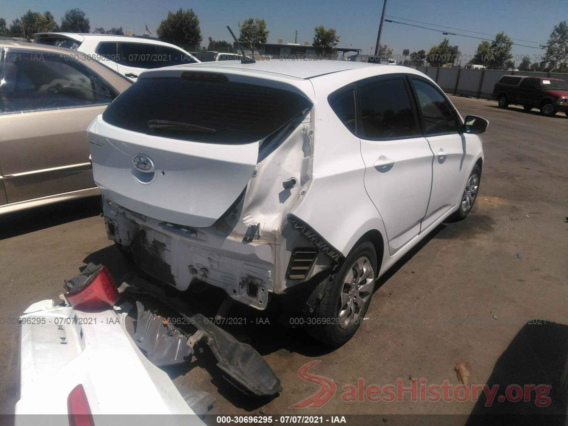 KMHCT5AE5HU344614 2017 HYUNDAI ACCENT