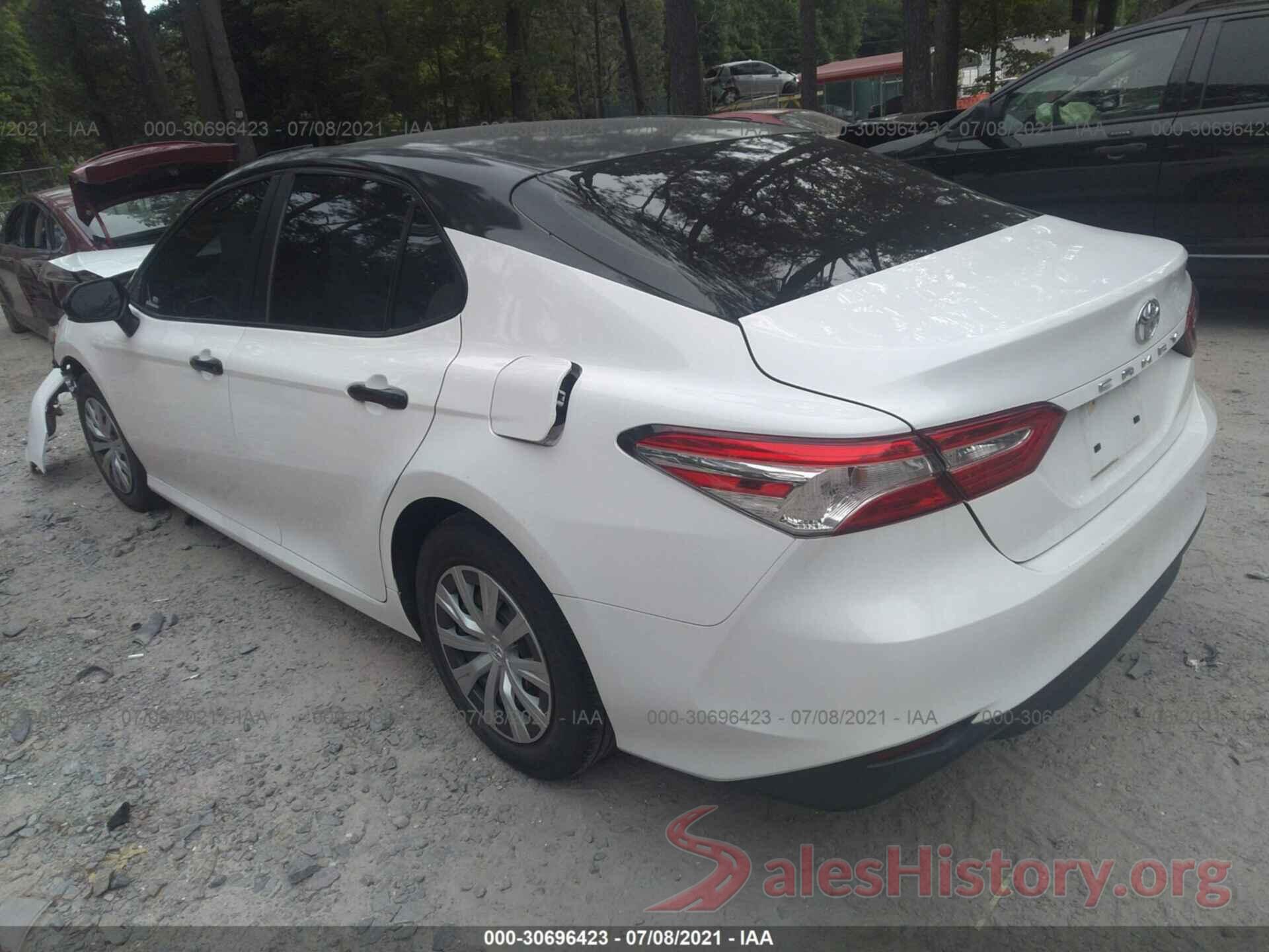 4T1B11HK7JU635305 2018 TOYOTA CAMRY