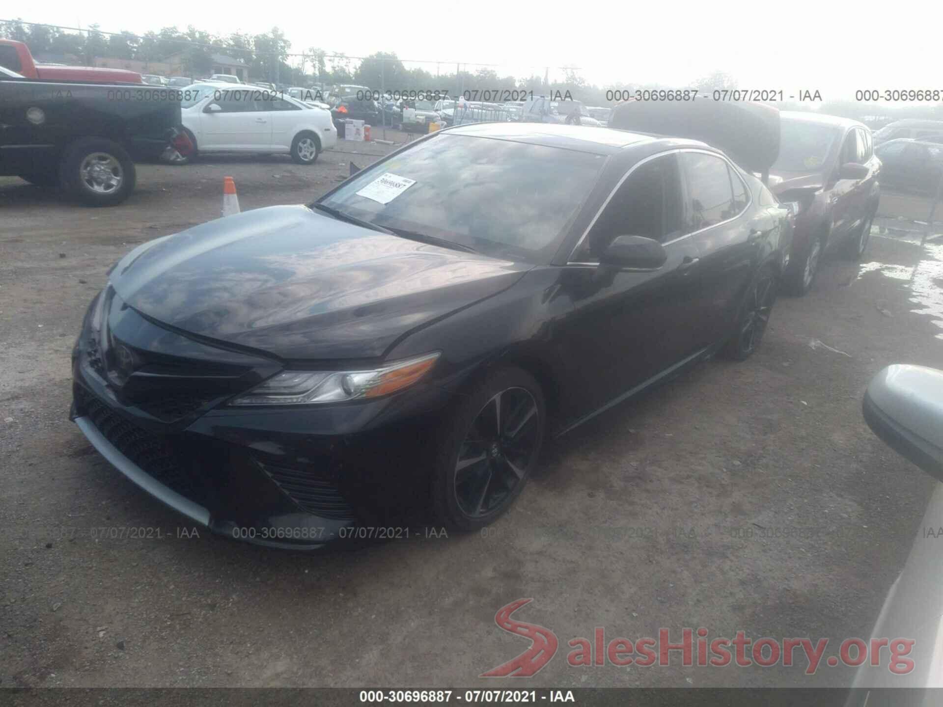 4T1B61HK0JU101547 2018 TOYOTA CAMRY