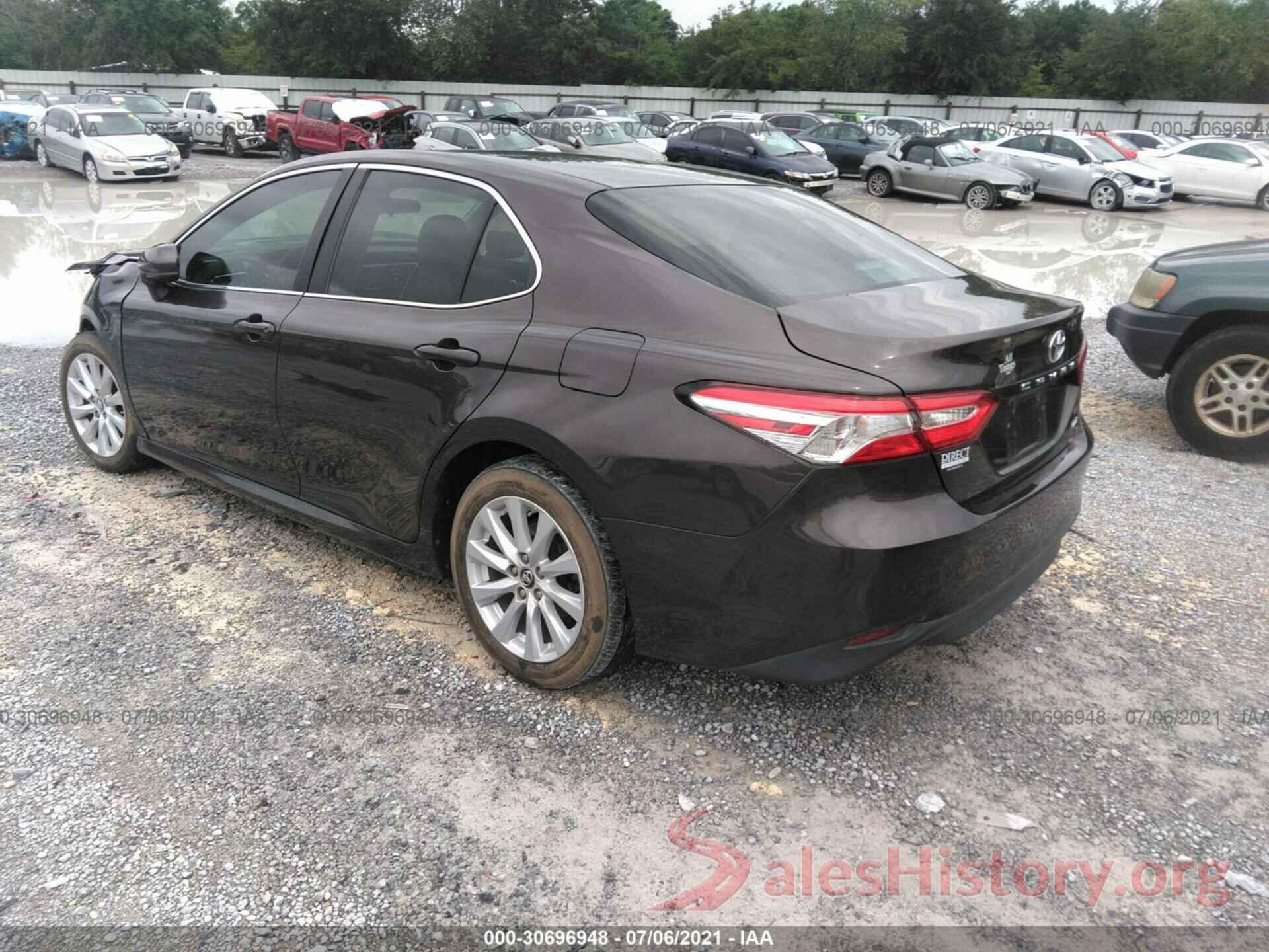 4T1B11HK7JU641282 2018 TOYOTA CAMRY