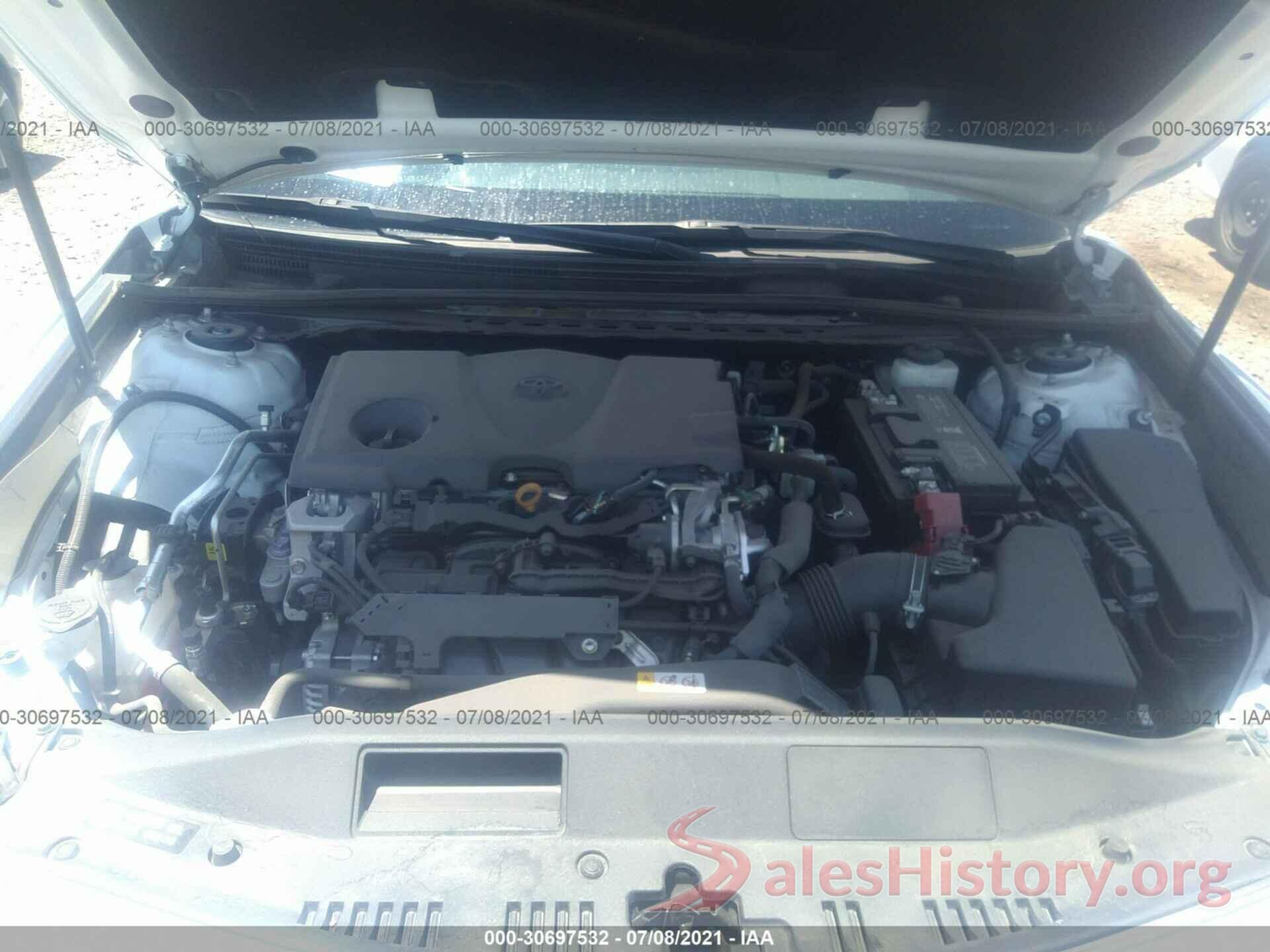 4T1B61HK3JU130217 2018 TOYOTA CAMRY