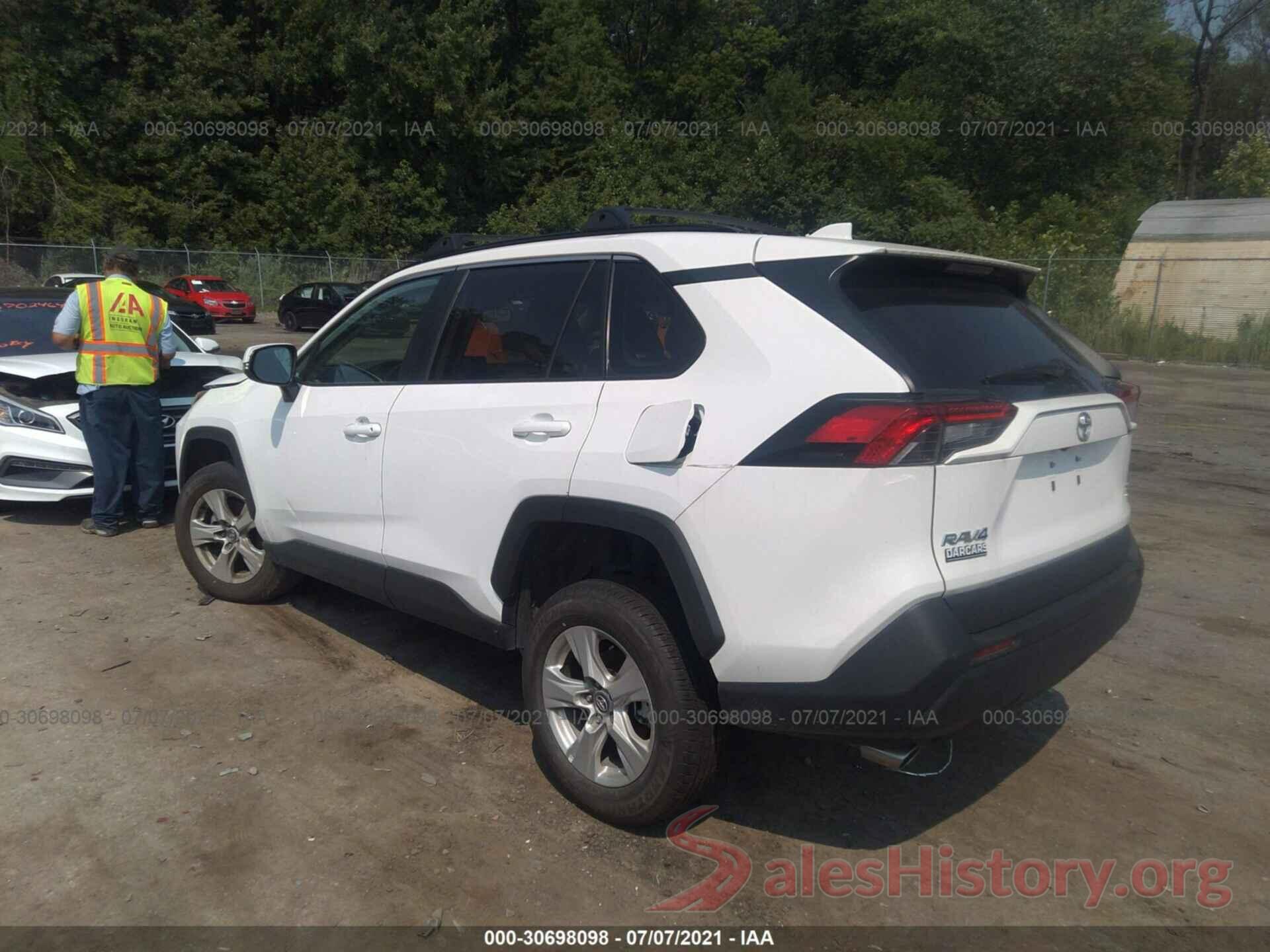 2T3P1RFV6MC167985 2021 TOYOTA RAV4