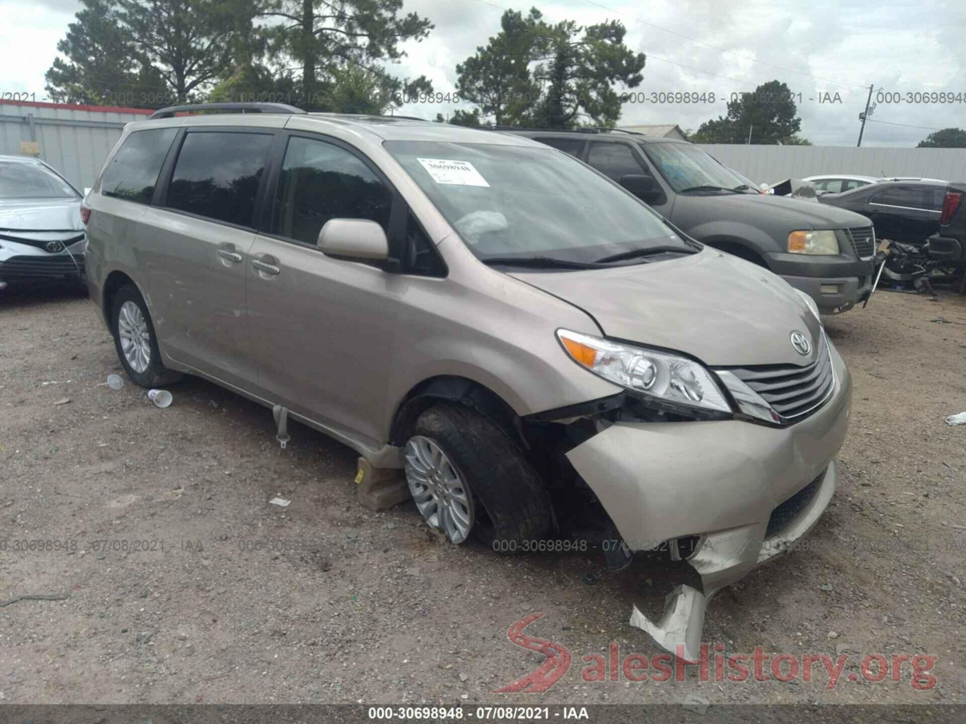 5TDYZ3DC7HS778769 2017 TOYOTA SIENNA