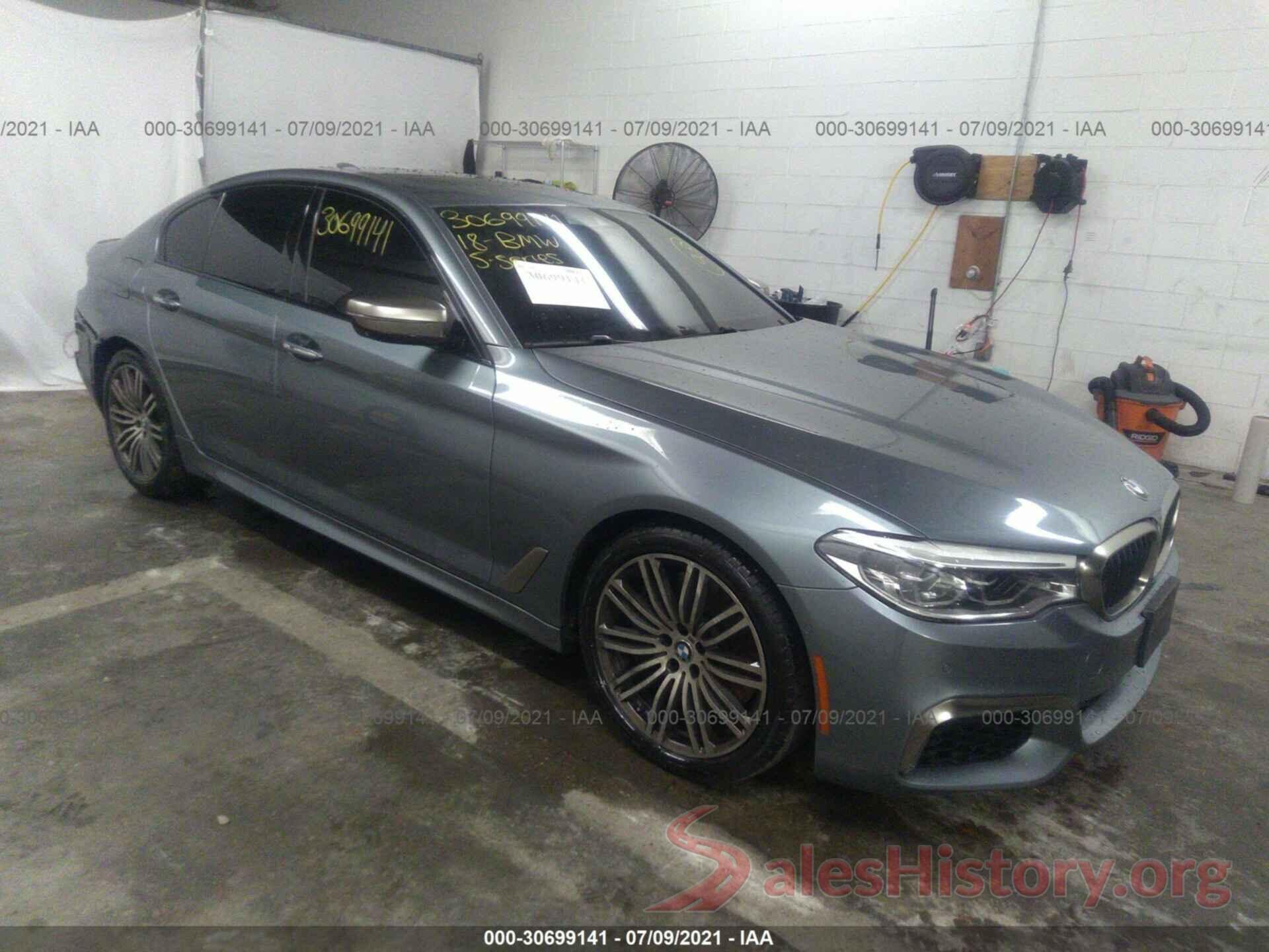 WBAJB9C50JG463773 2018 BMW 5 SERIES