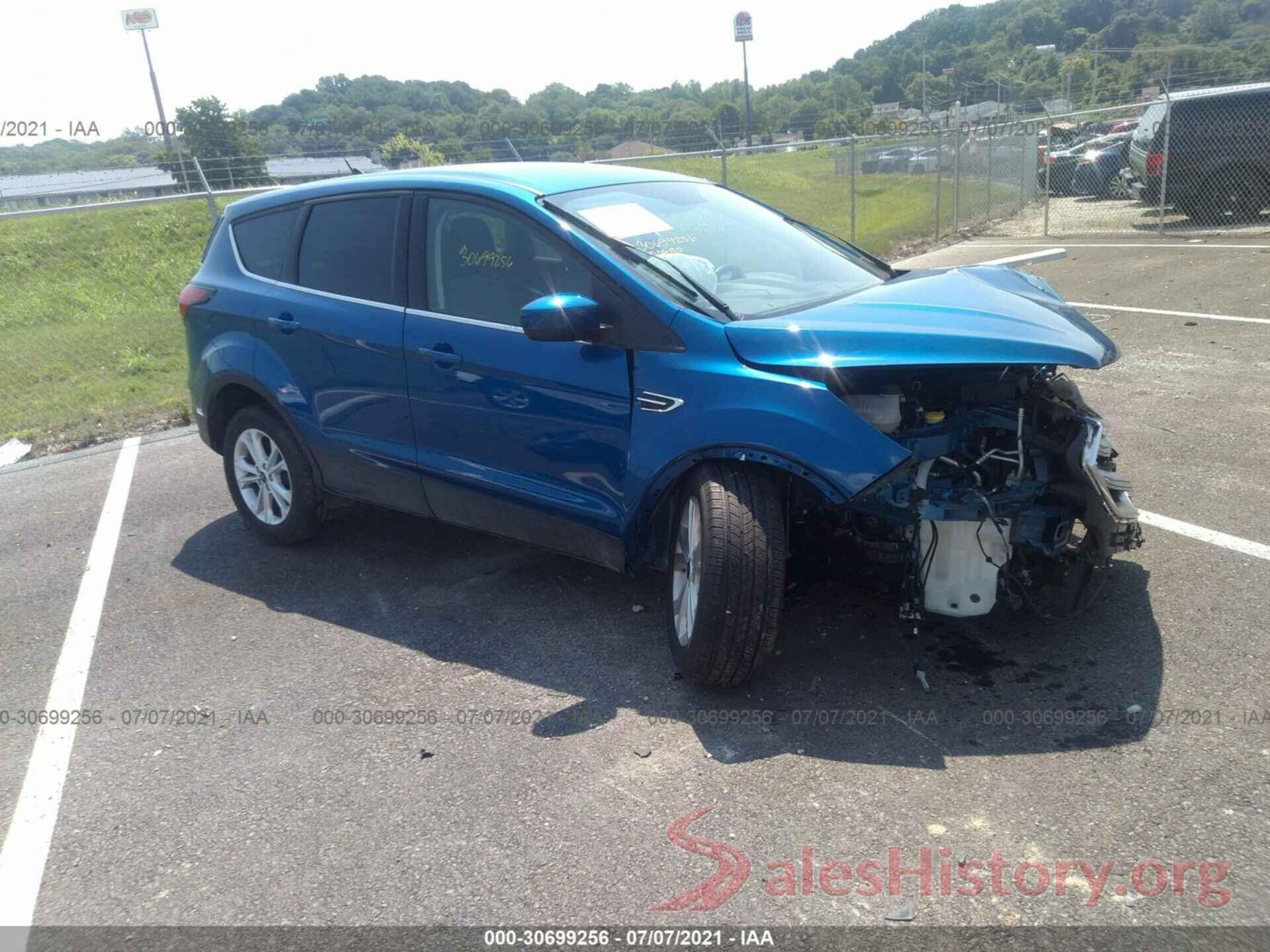 1FMCU0GD9KUA38652 2019 FORD ESCAPE