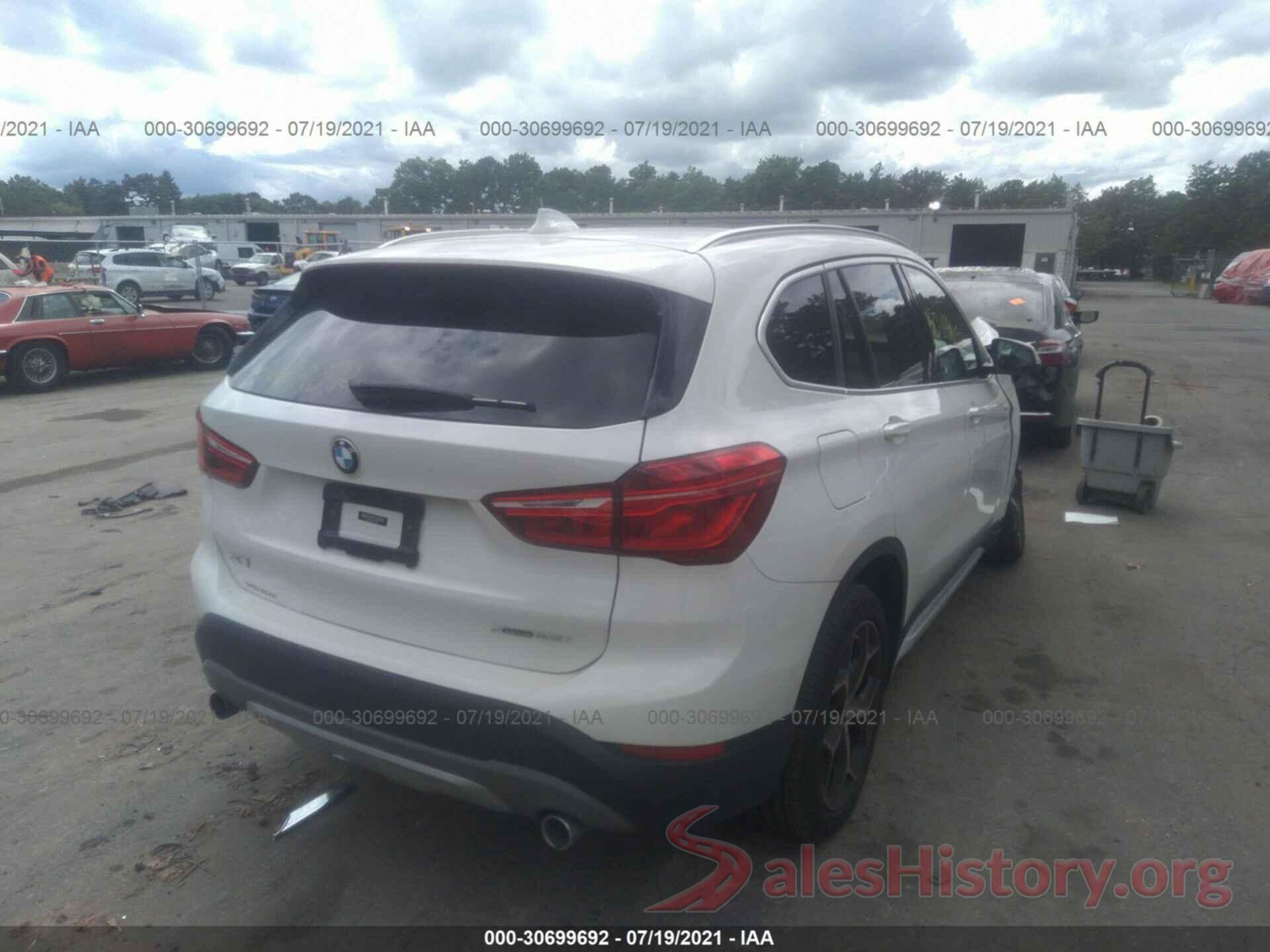 WBXHT3C3XJ5L33850 2018 BMW X1