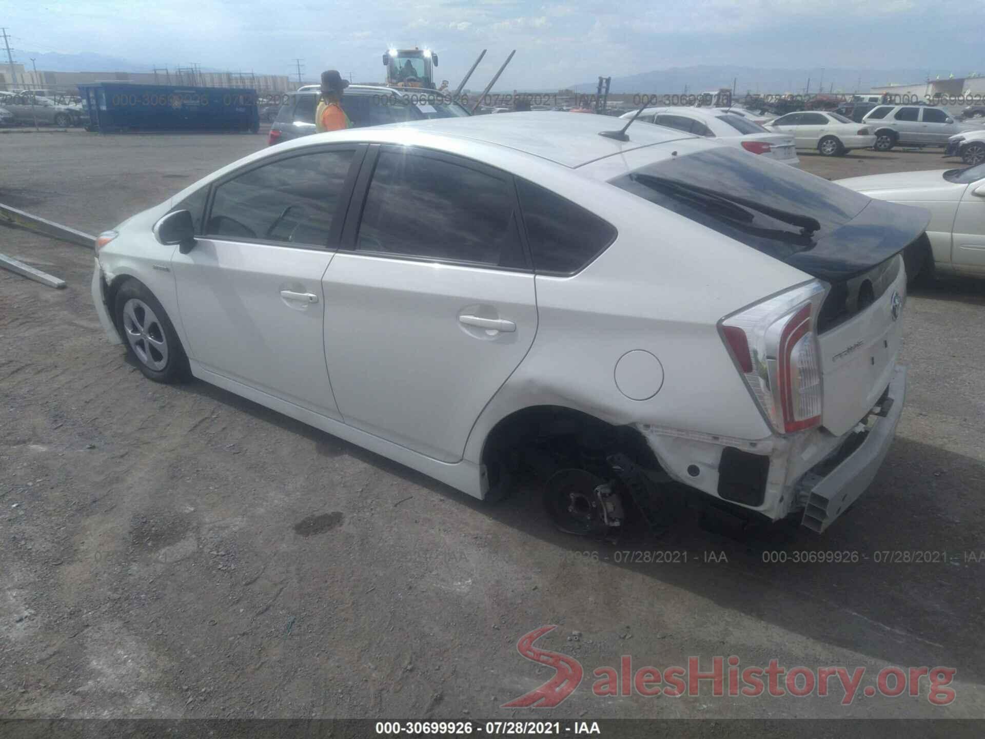 JTDKN3DU3F0455944 2015 TOYOTA PRIUS