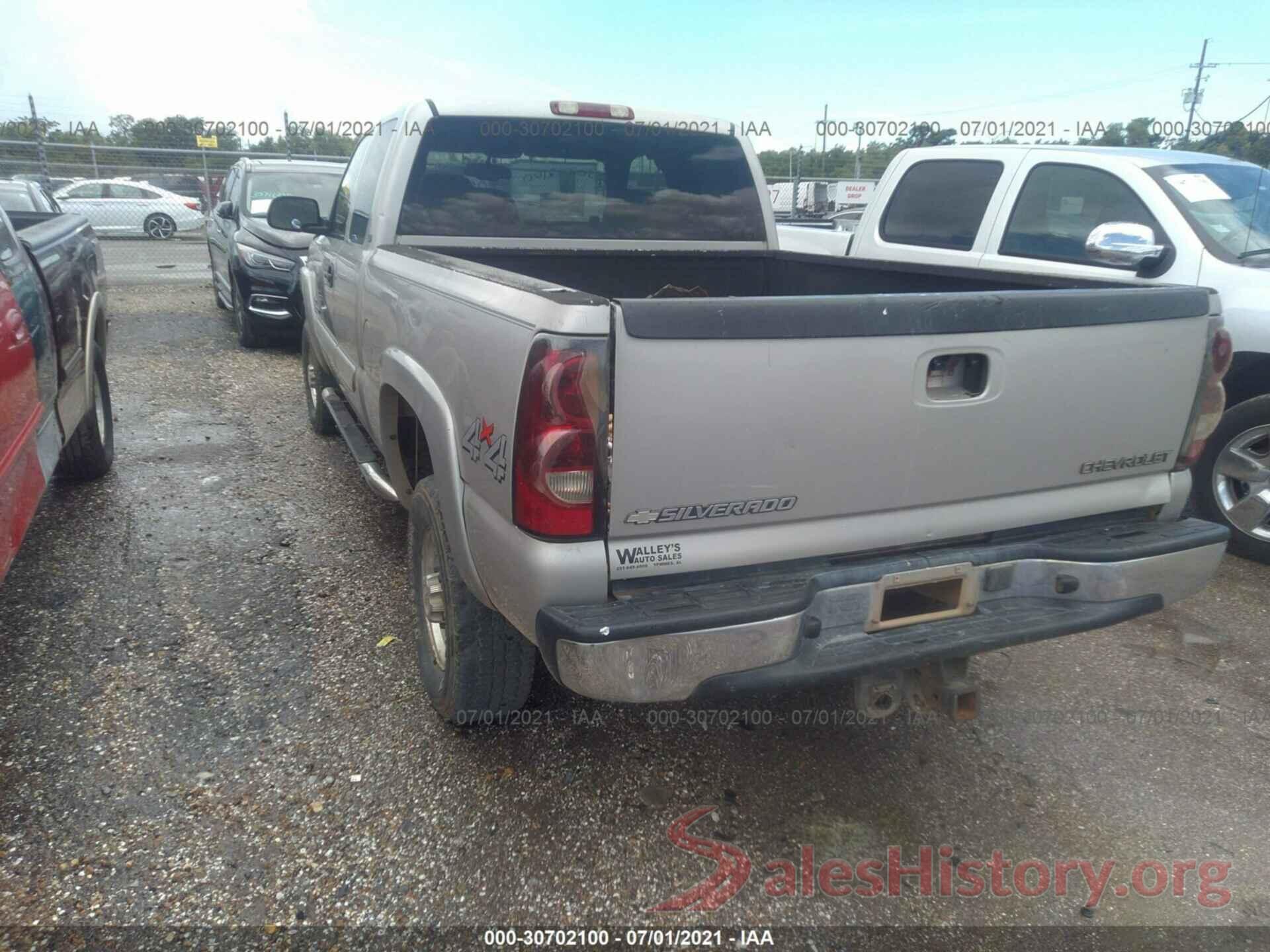 KMHCT5AE5HU320653 2004 CHEVROLET SILVERADO 2500HD