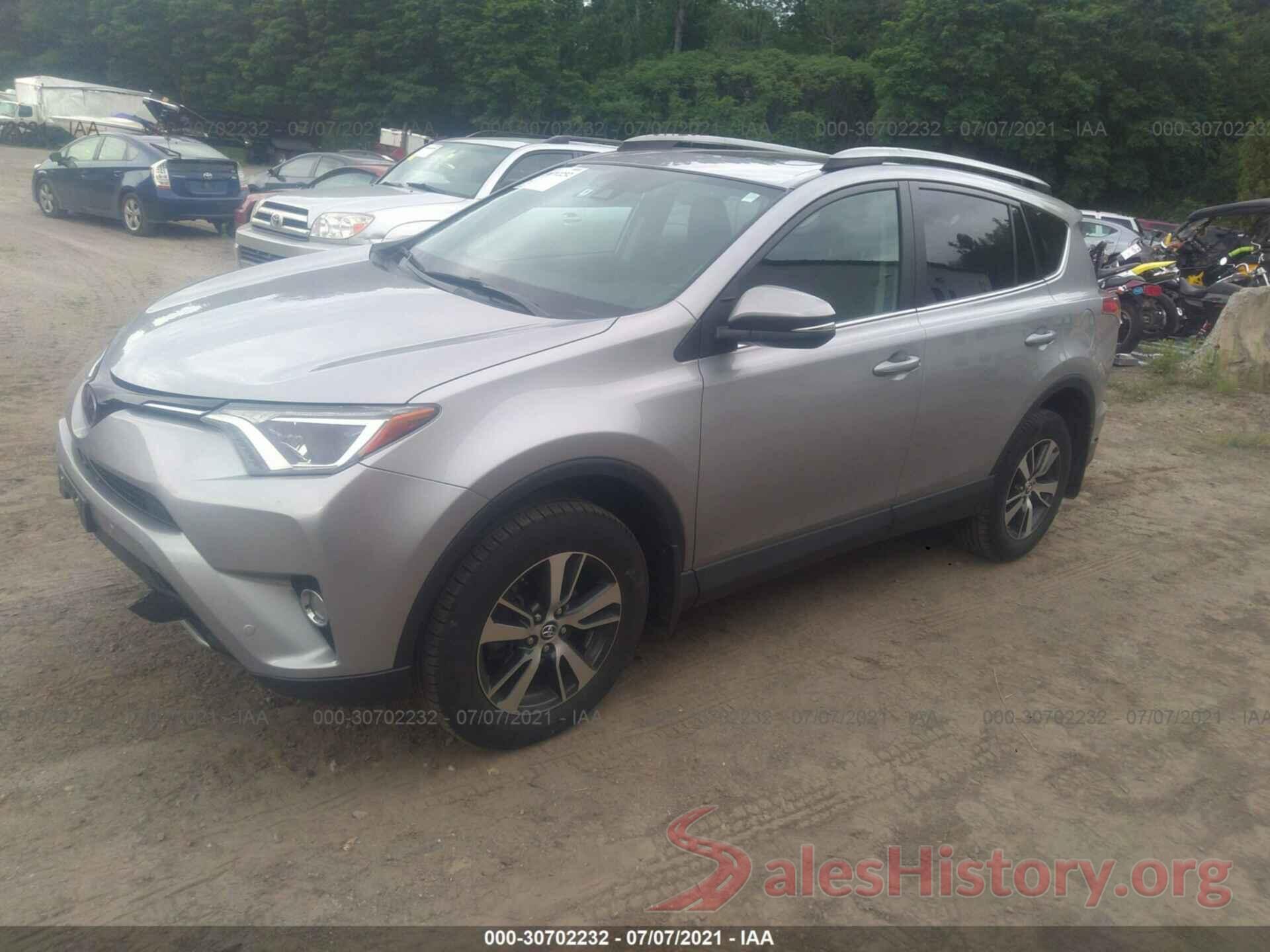 2T3RFREV1HW656018 2017 TOYOTA RAV4