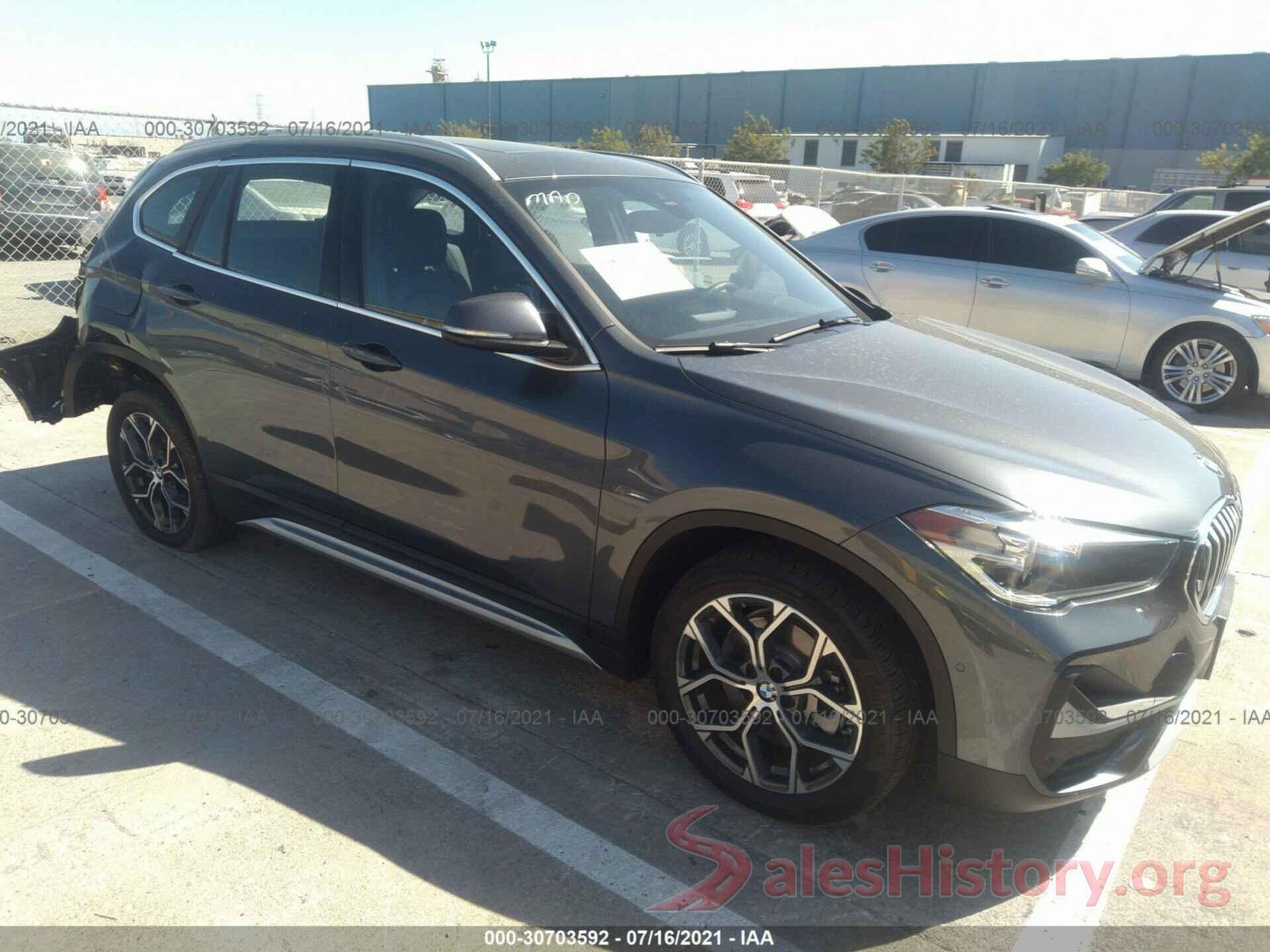 WBXJG9C03M5S10734 2021 BMW X1