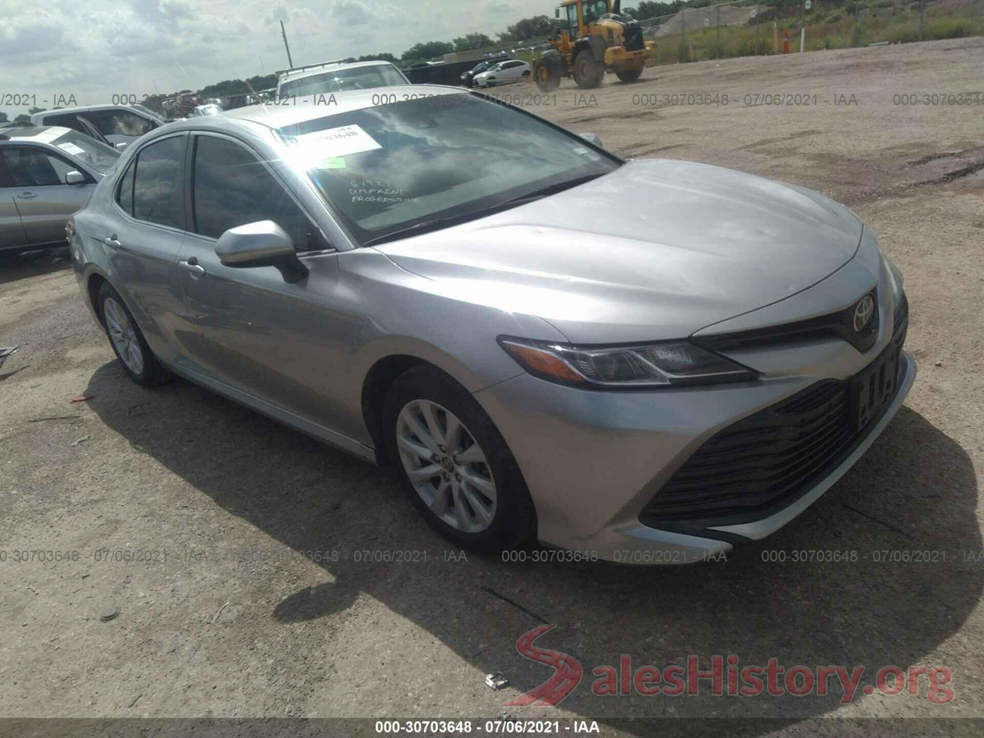 JTNB11HK1J3038494 2018 TOYOTA CAMRY