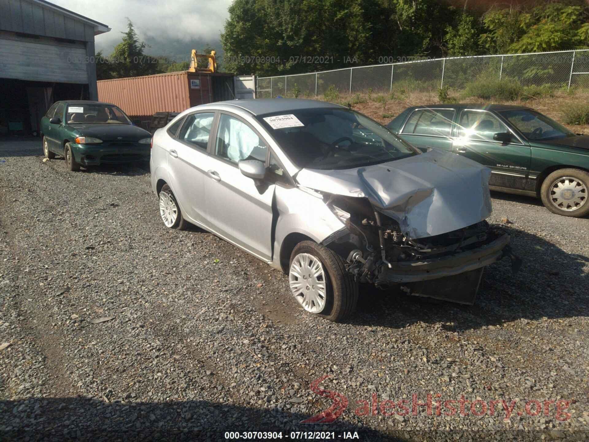 3FADP4AJ9GM137639 2016 FORD FIESTA