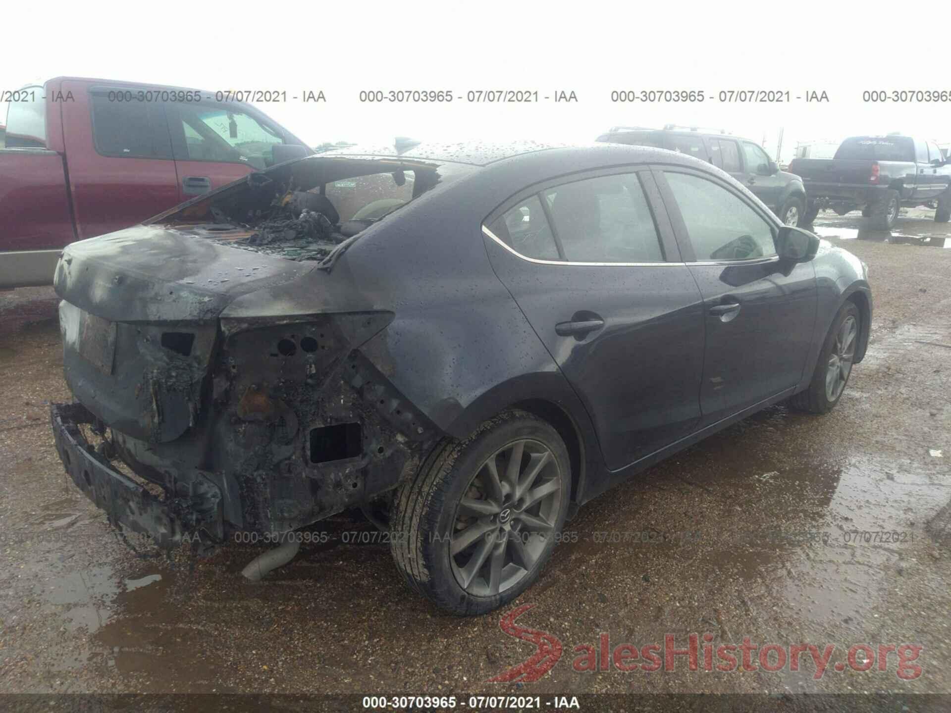 3MZBN1V33JM222577 2018 MAZDA MAZDA3 4-DOOR