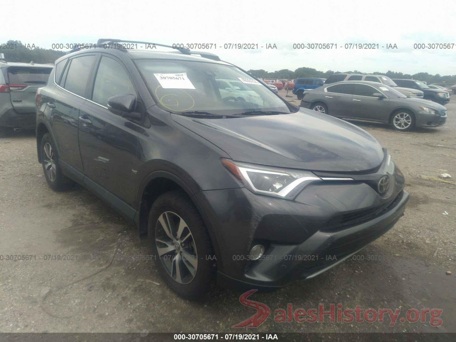 2T3WFREVXHW349899 2017 TOYOTA RAV4