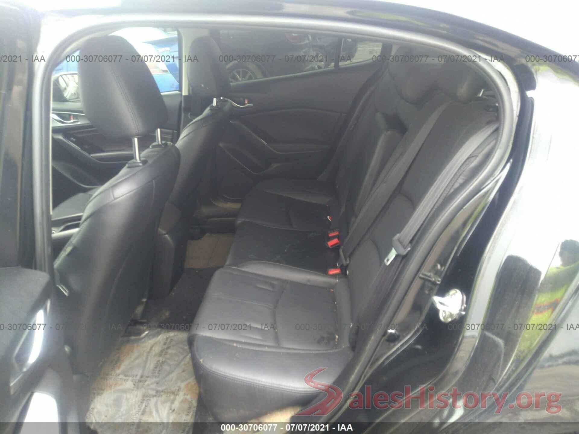 3MZBN1W36JM160798 2018 MAZDA MAZDA3 4-DOOR