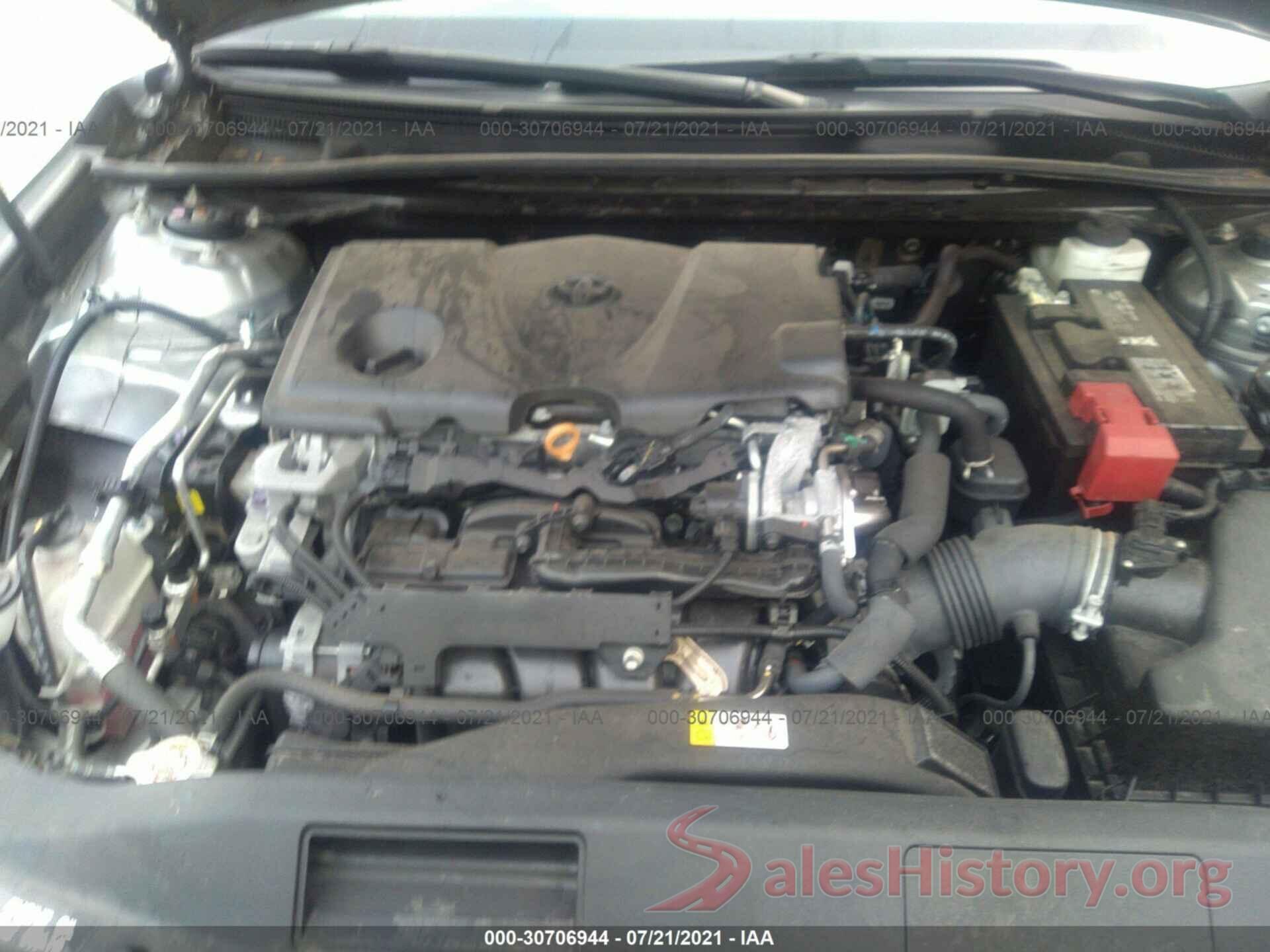 4T1B11HK0JU629555 2018 TOYOTA CAMRY