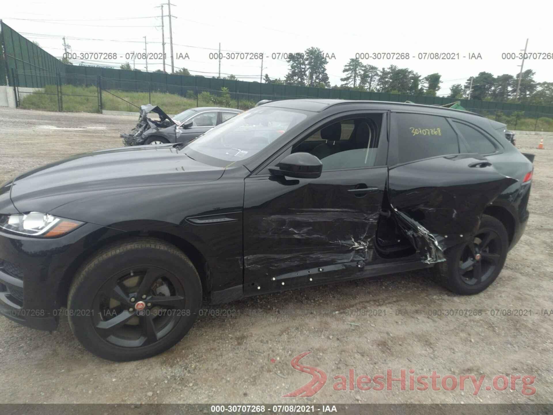 SADCJ2FX7KA366727 2019 JAGUAR F-PACE