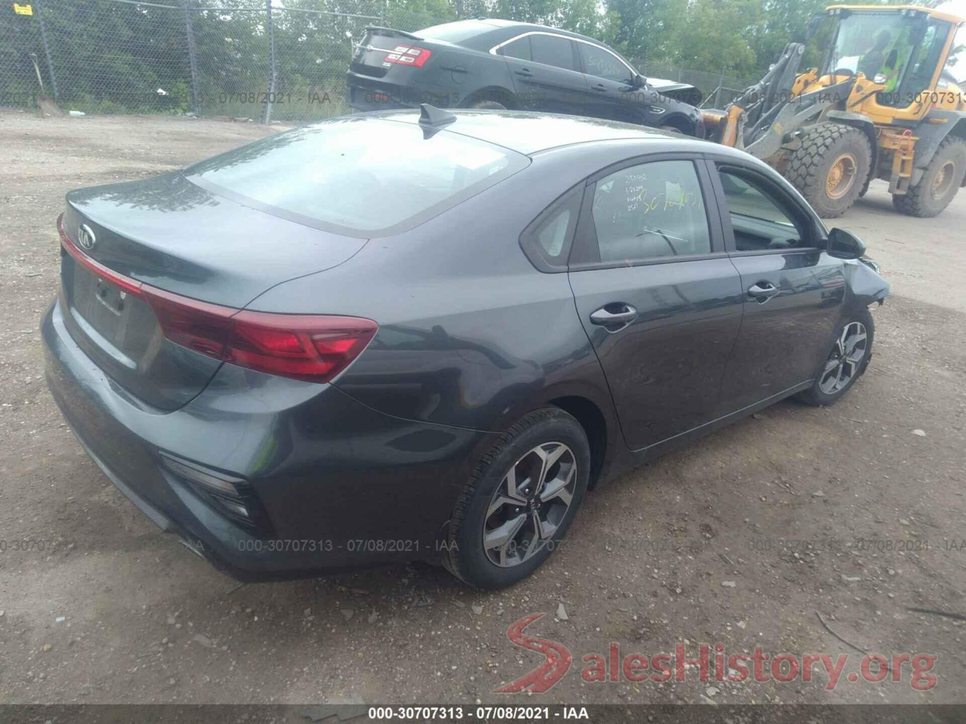 3KPF24AD4ME264929 2021 KIA FORTE