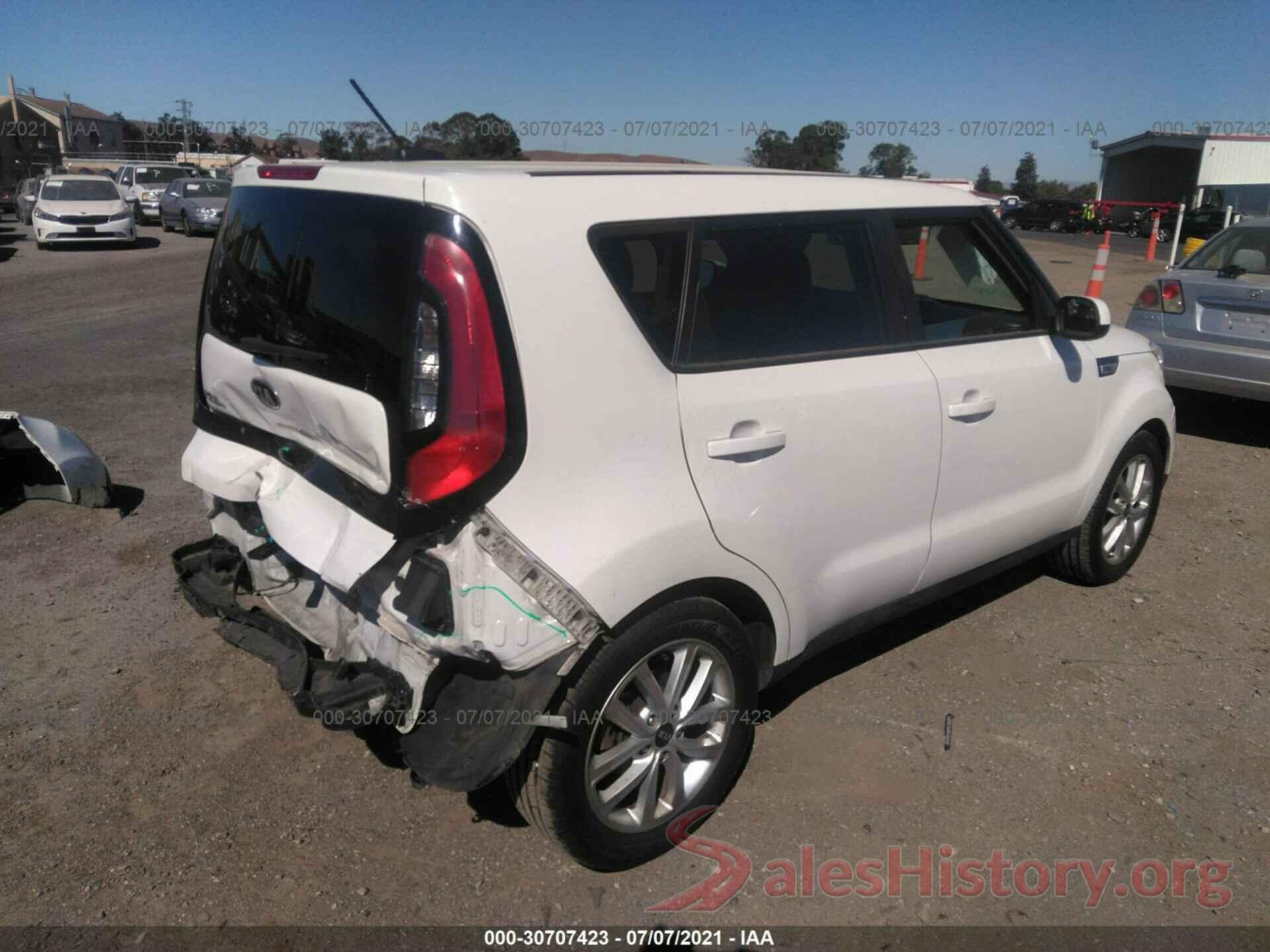 KNDJP3A57J7559209 2018 KIA SOUL