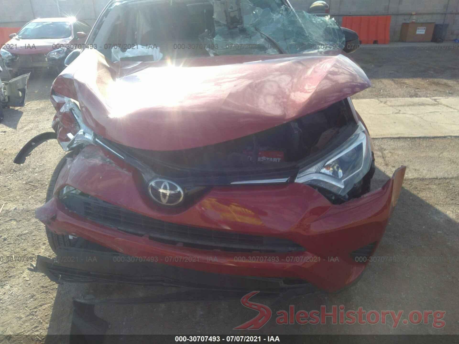 JTMBFREV4HJ135598 2017 TOYOTA RAV4