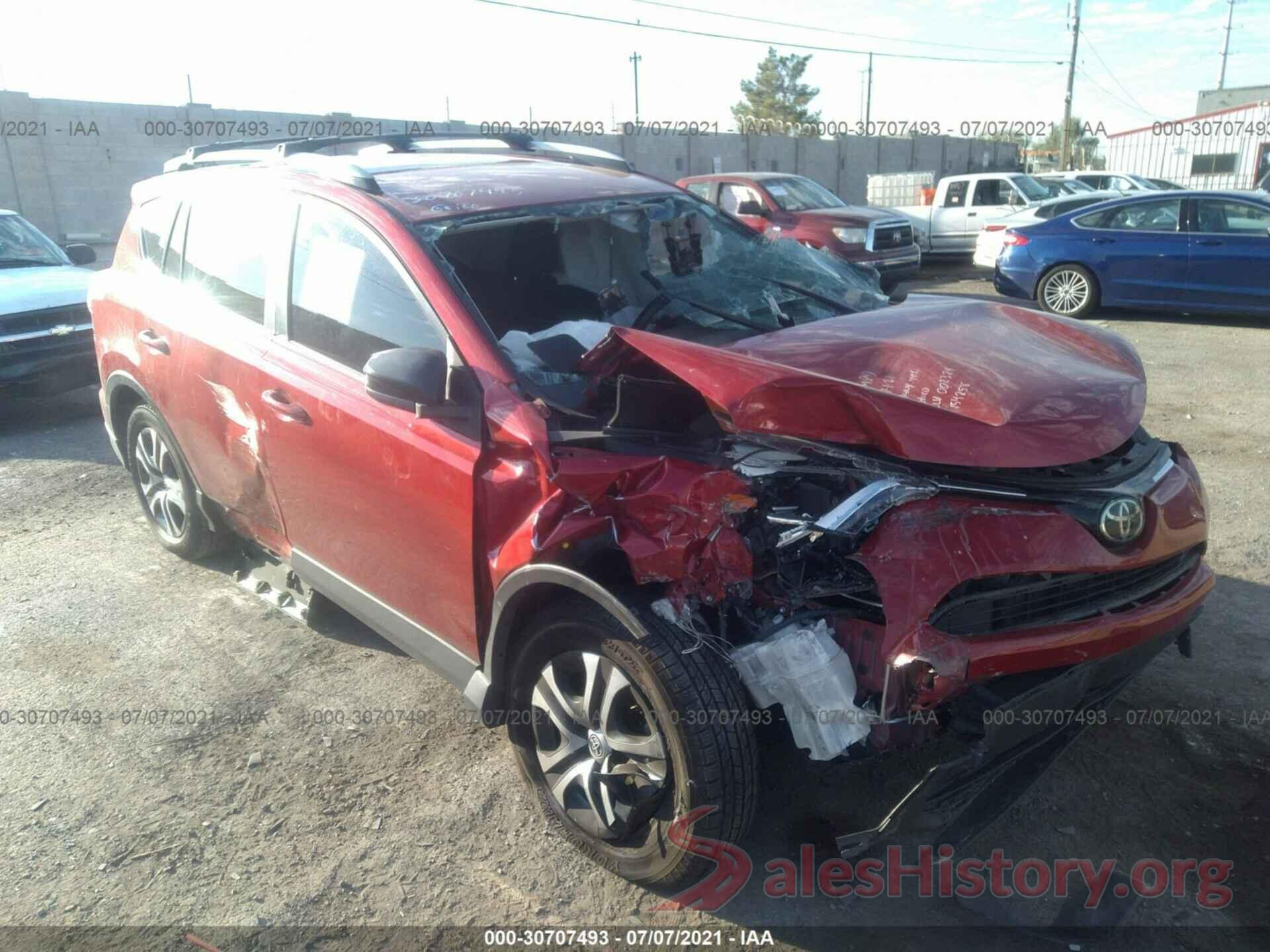 JTMBFREV4HJ135598 2017 TOYOTA RAV4