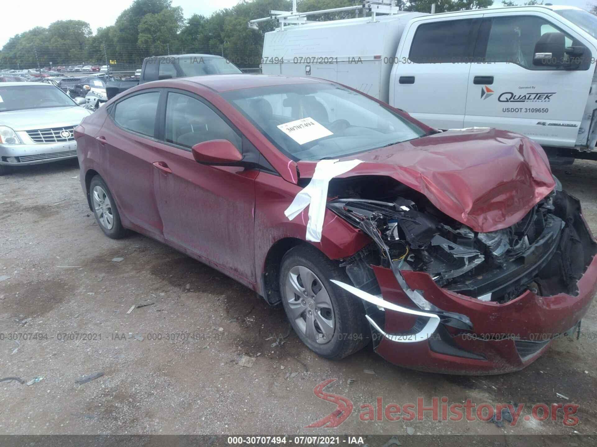 5NPDH4AE4GH792324 2016 HYUNDAI ELANTRA