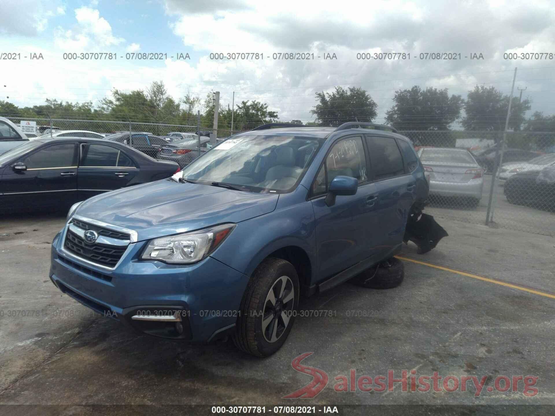 JF2SJAGC7JH475600 2018 SUBARU FORESTER