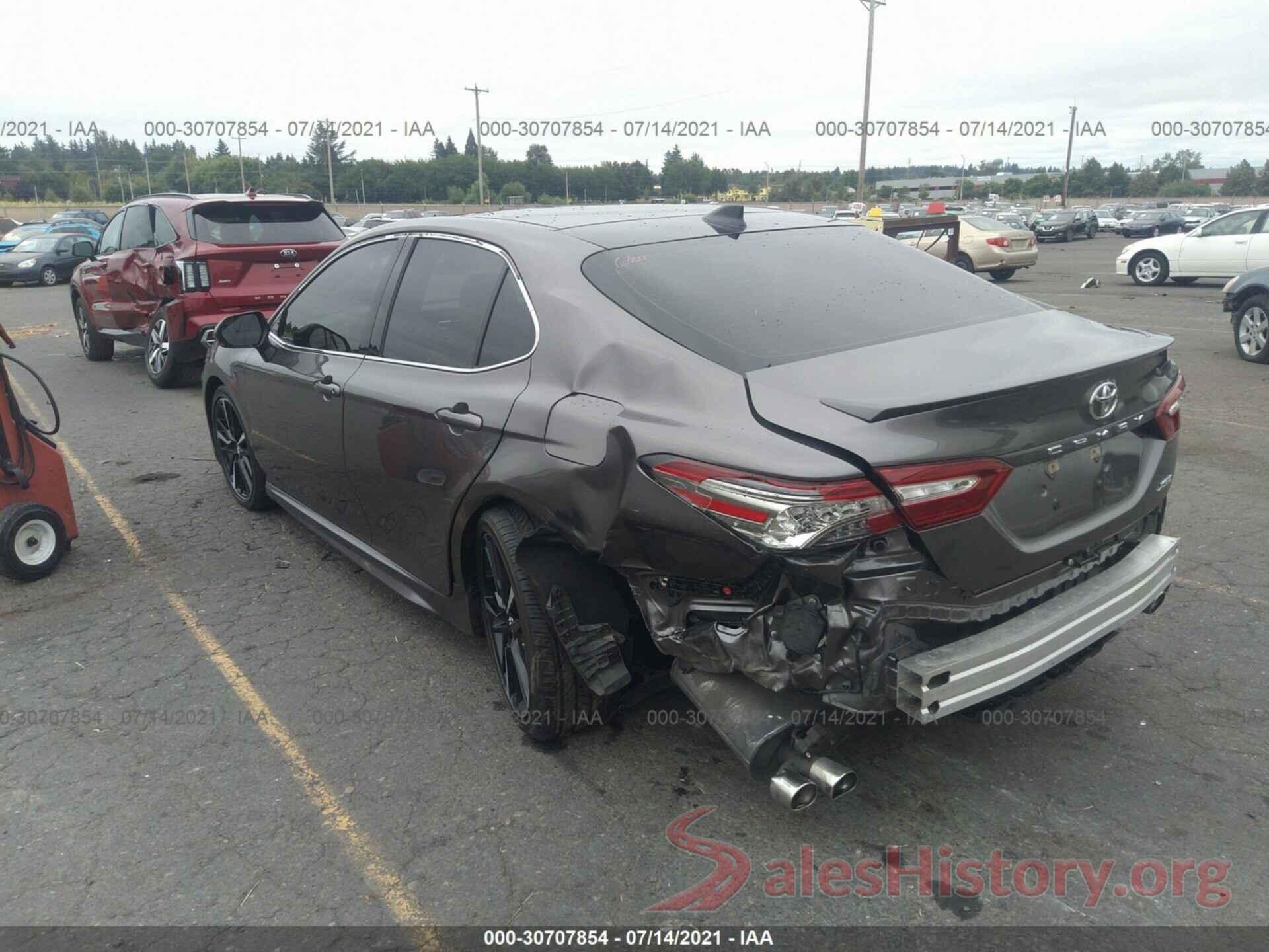 4T1B61HK2KU727148 2019 TOYOTA CAMRY