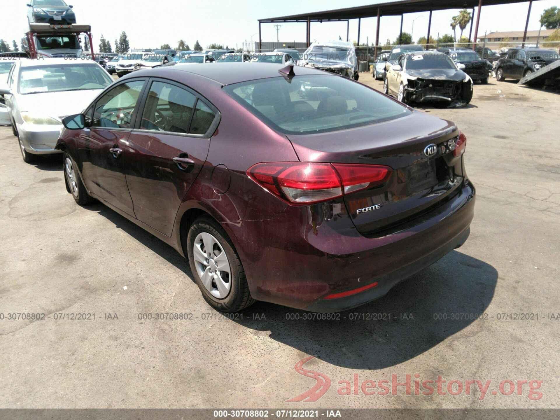 3KPFK4A75JE265805 2018 KIA FORTE